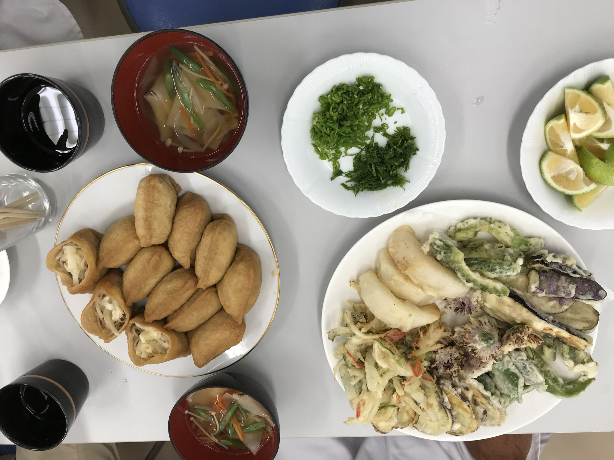 稲荷さん風あり水餃子風あり梨の天ぷらまで
