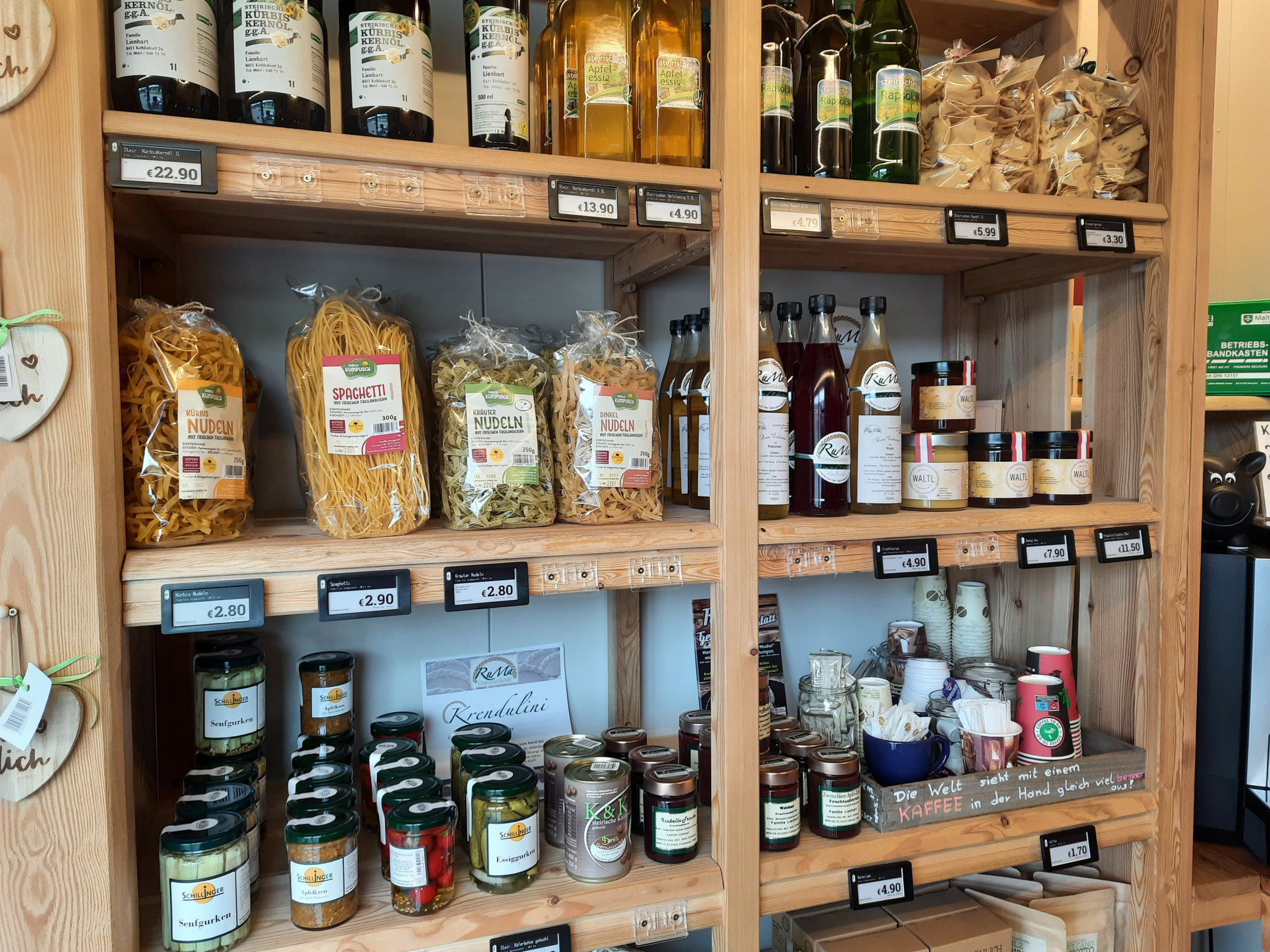 verschiedene Nudeln, Saures, Sirup, Fruchtaufstrich uvm.