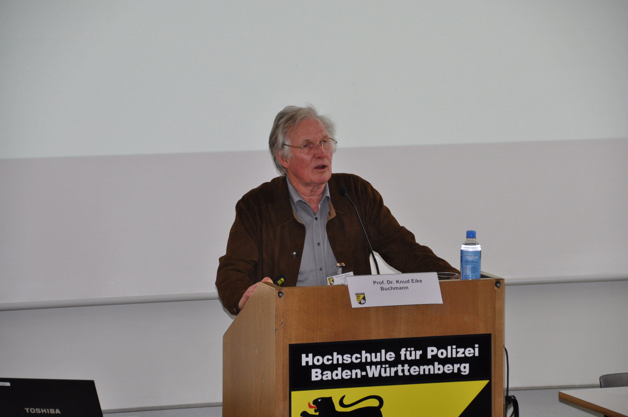 Referent Prof. Dr. Knud Eike Buchmann " Kann man das Sterben lernen?"