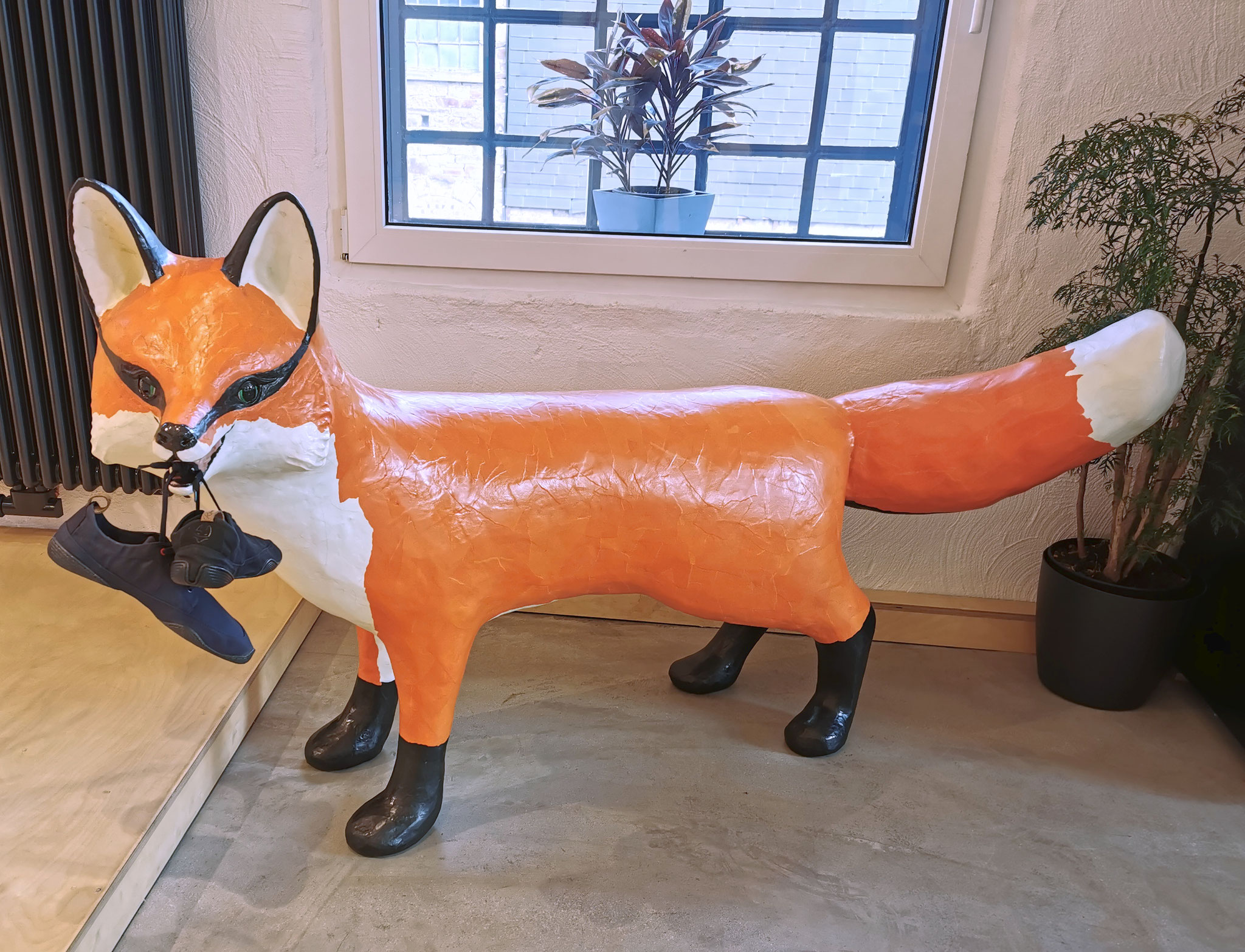 Wildling-Shoes Fuchs-Aufstellfigur