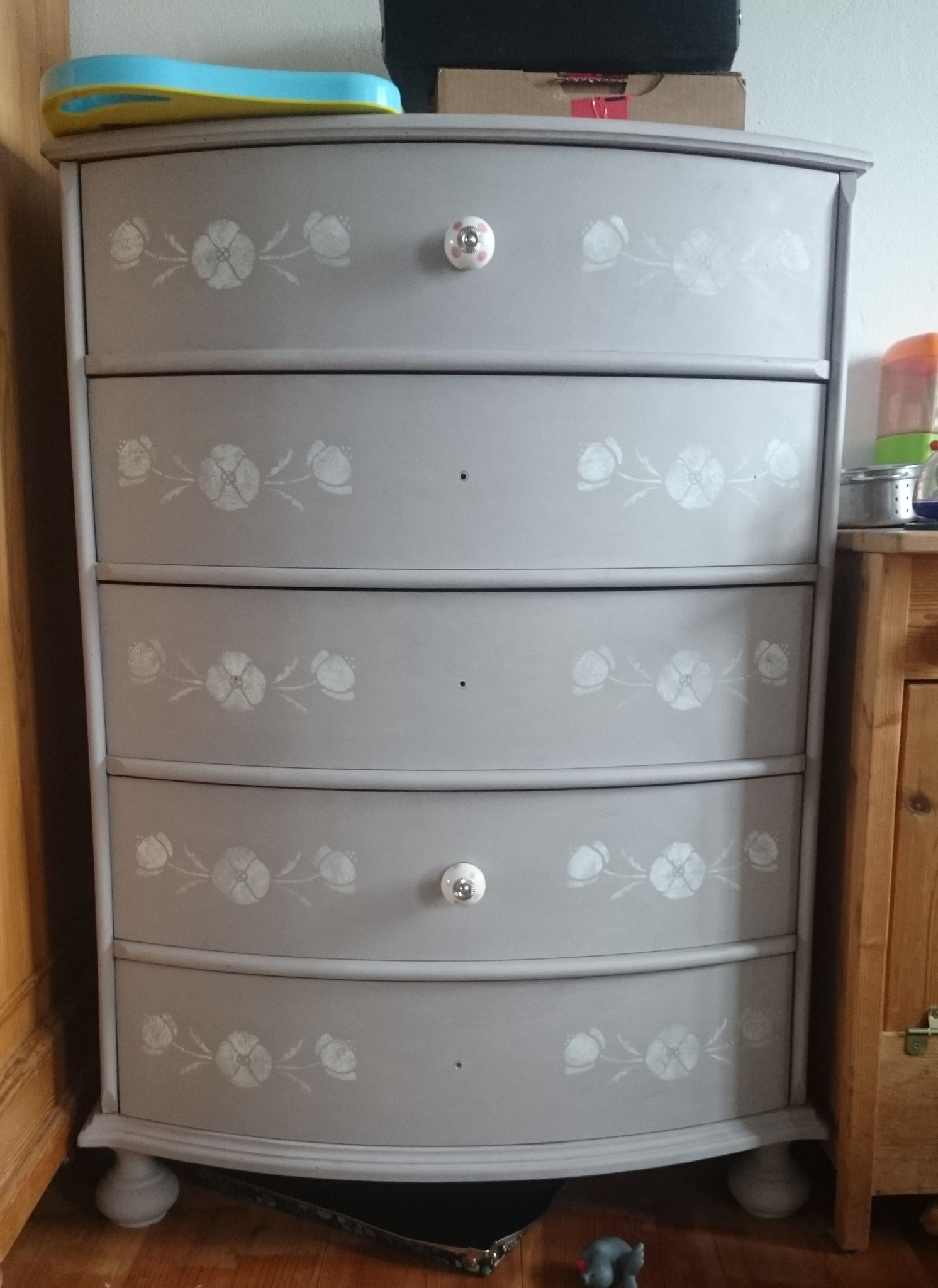Nachher. Farbe Annie Sloan "Paris Grey"