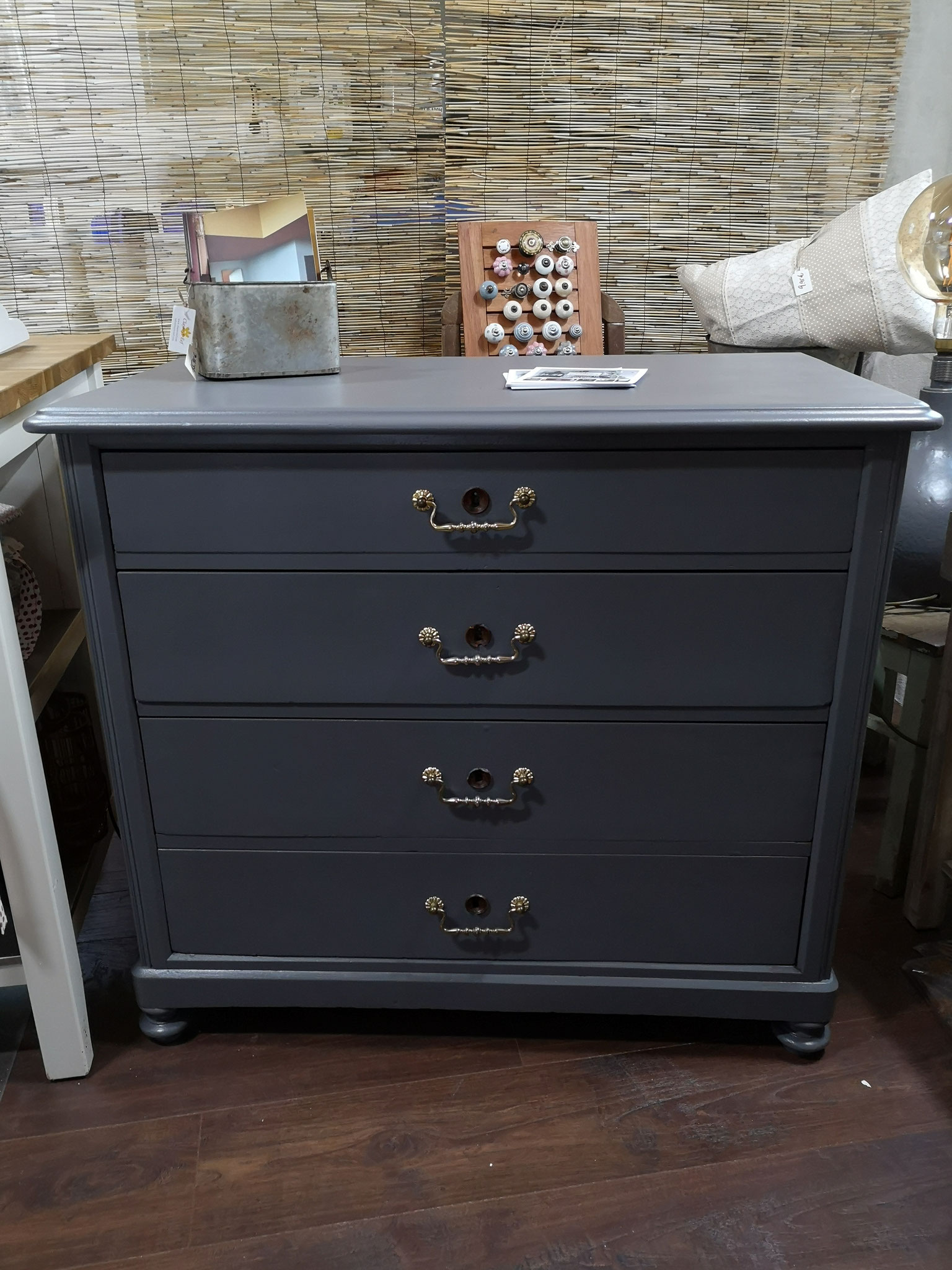 Nachher. Verwandelt mit PtP Farbe "Persian Grey"
