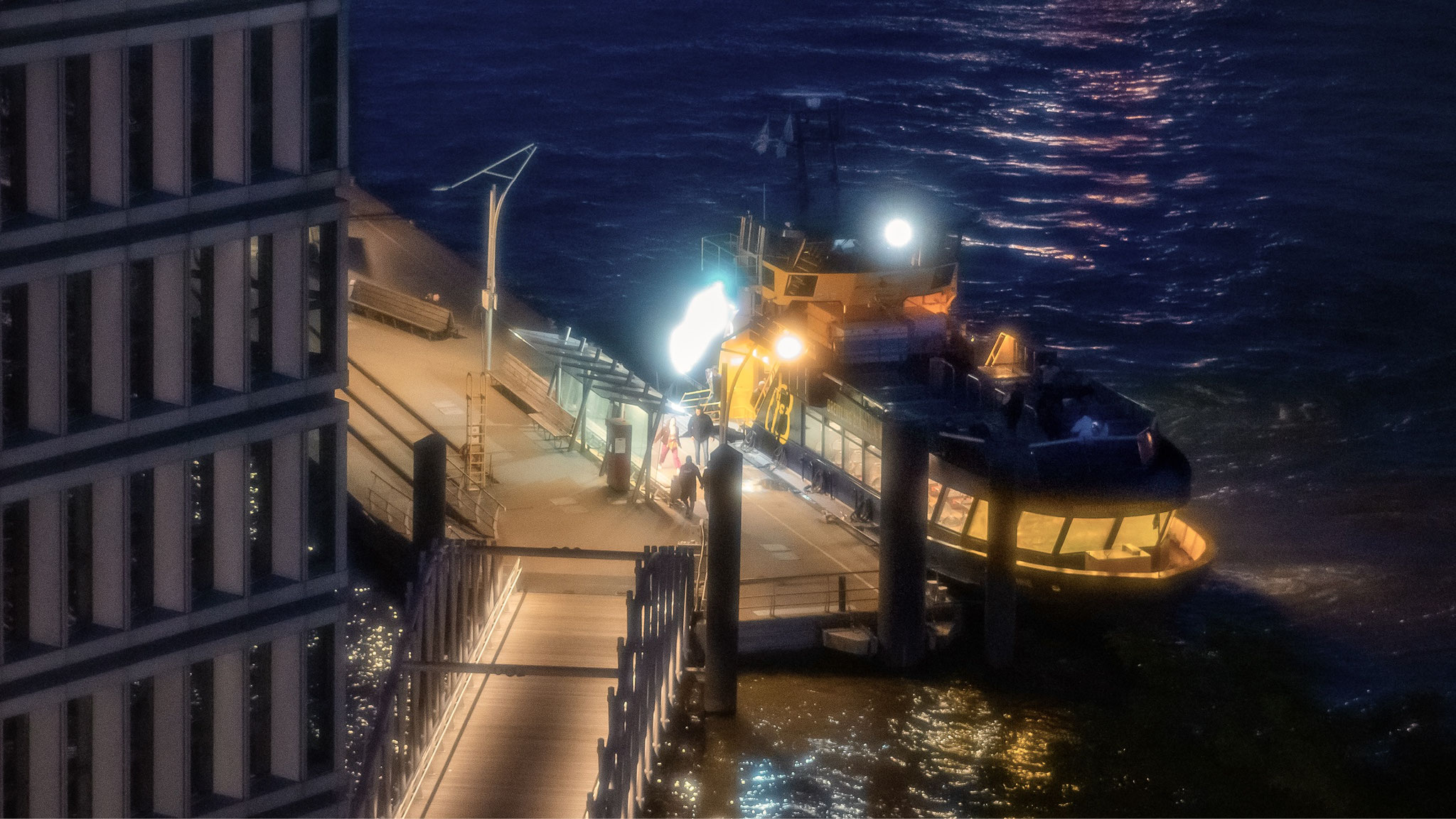 Nachtaufnahmen Extrem im Hamburger Hafen