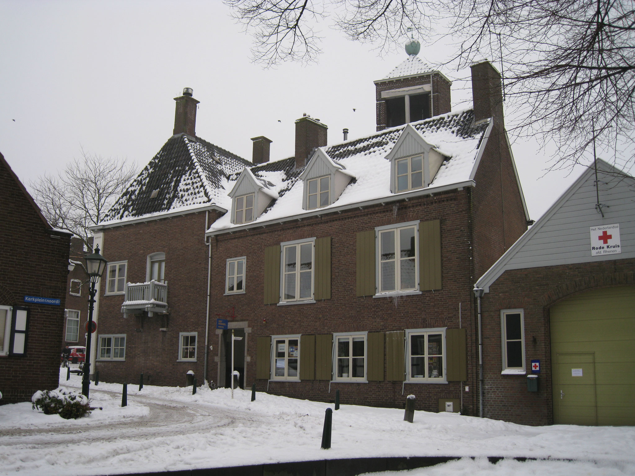 Voormalig museum Het Rondeel en de brandweerkazerne van Vegter en Berghoef.