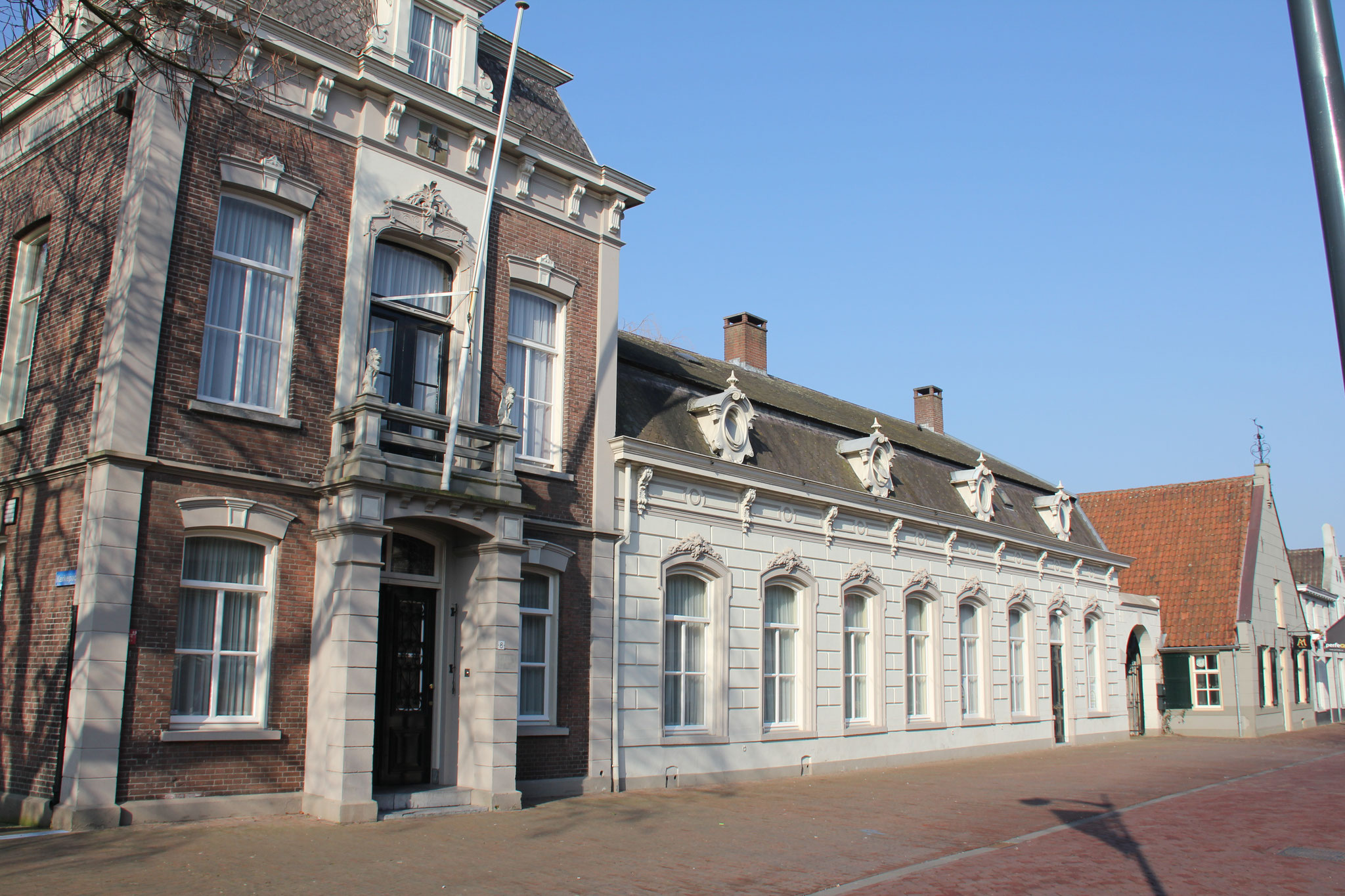 Kerkstraat 8-12.