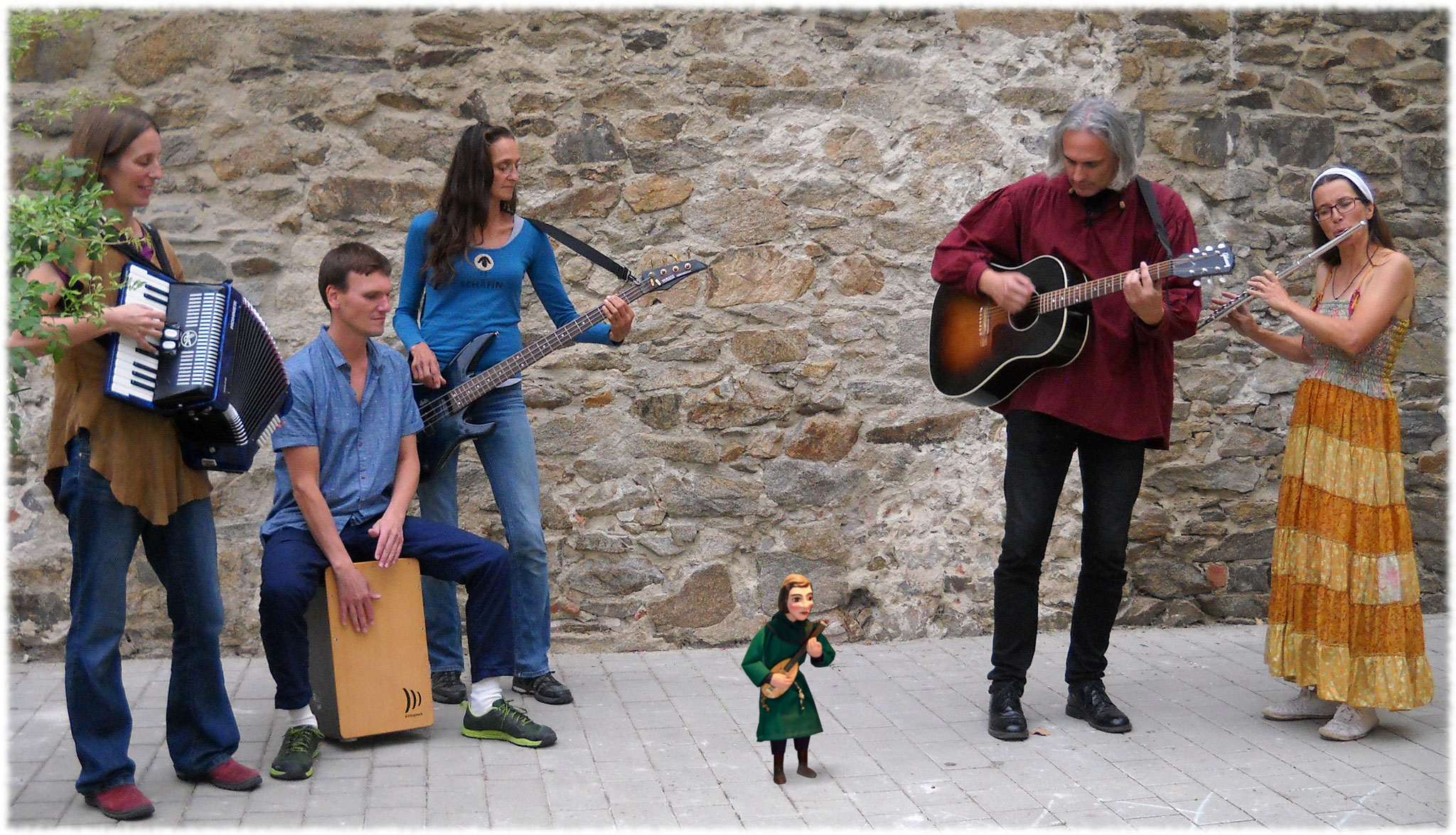 Musikvideo mit "Pagan Piper Project" (2019)