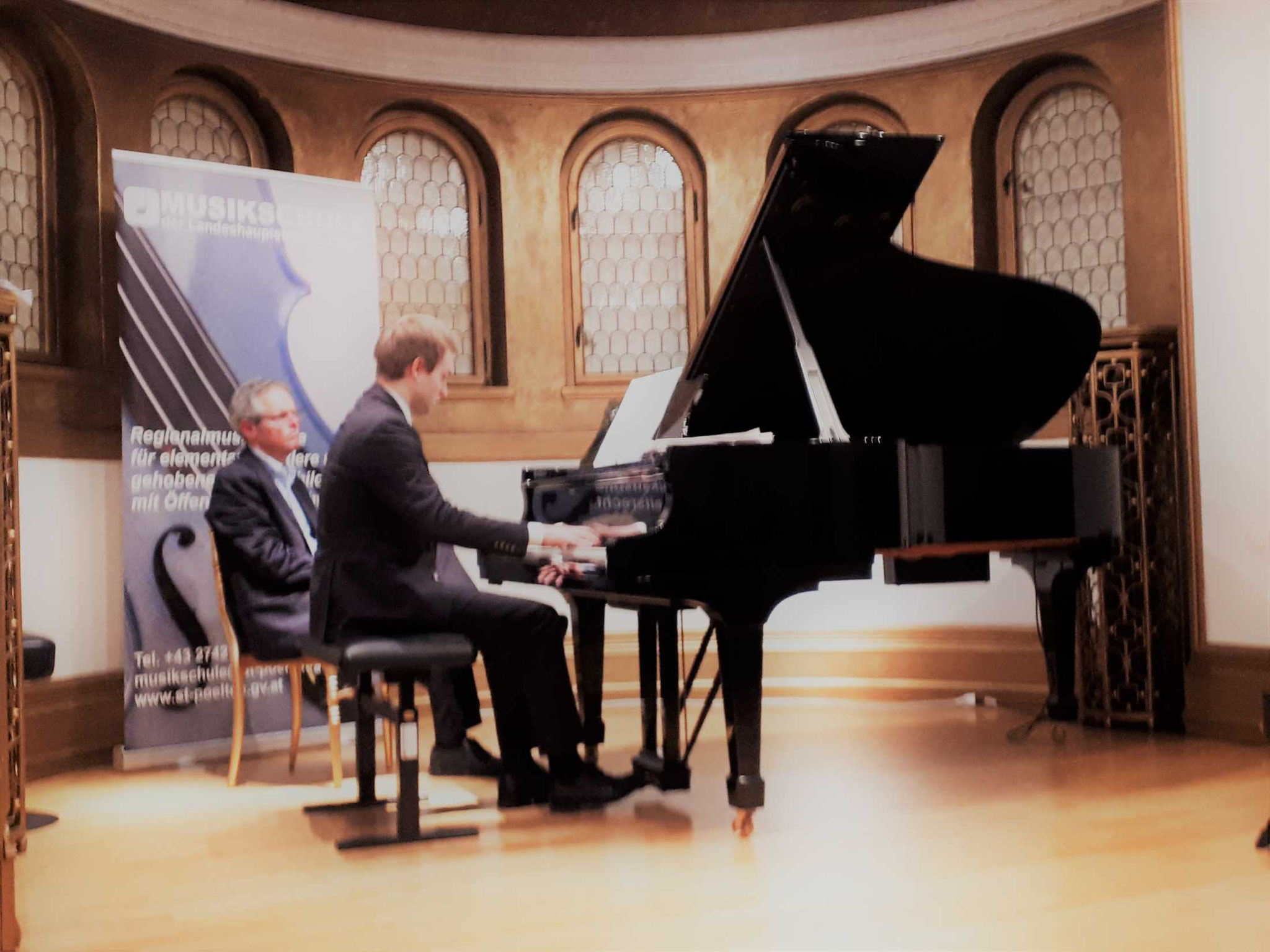 Christian AIGNER spielte "Impromptu in B-dur, DV, 935 Nr.3 v. F. Schubert