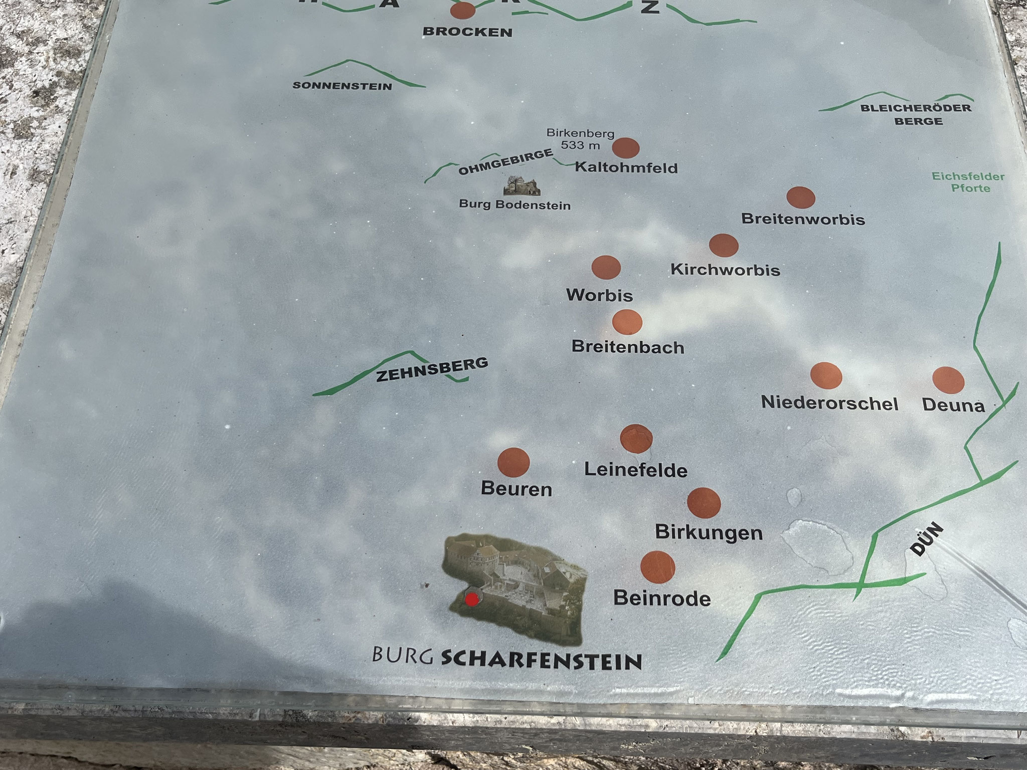 Hinweistafel zur Aussicht