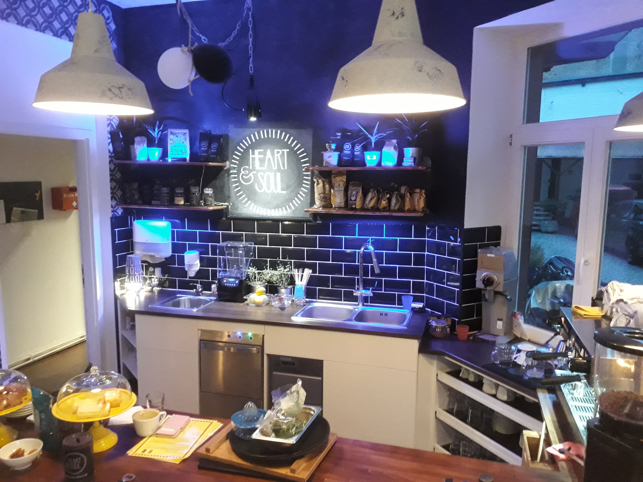 Thekenbereich des Heart & Soul Cafes in Heidelberg