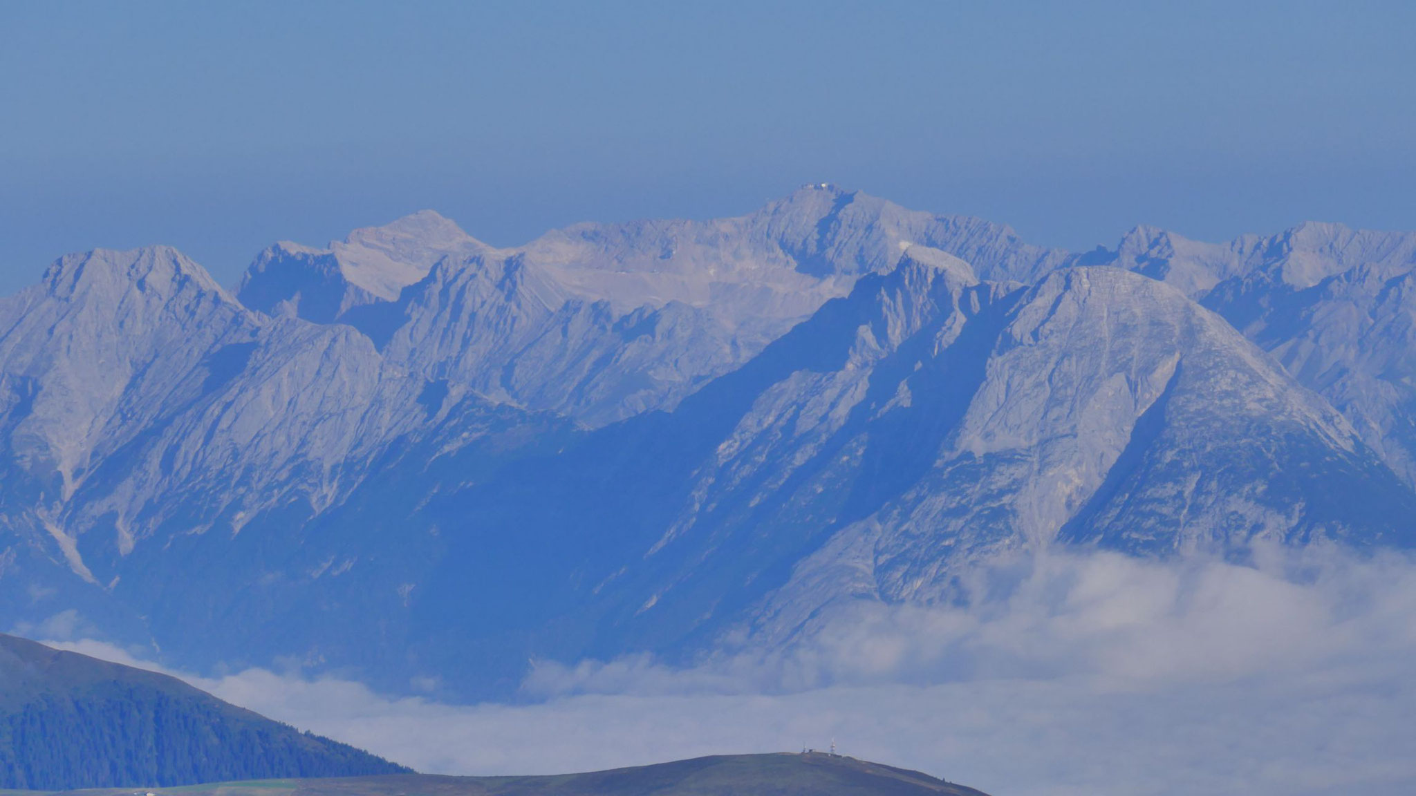 Mieminger Berge & Wetterstein mit Zugspitze