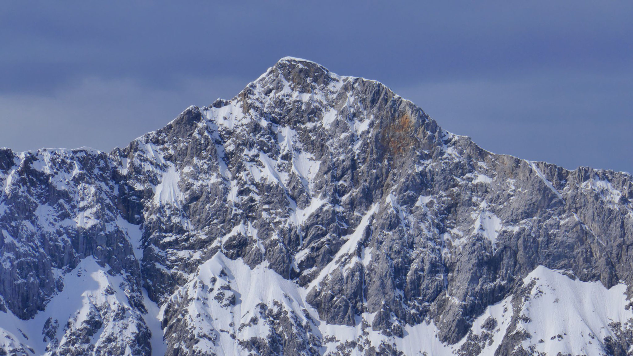 Hochnissl mit dem gut sichtbaren Abbruch