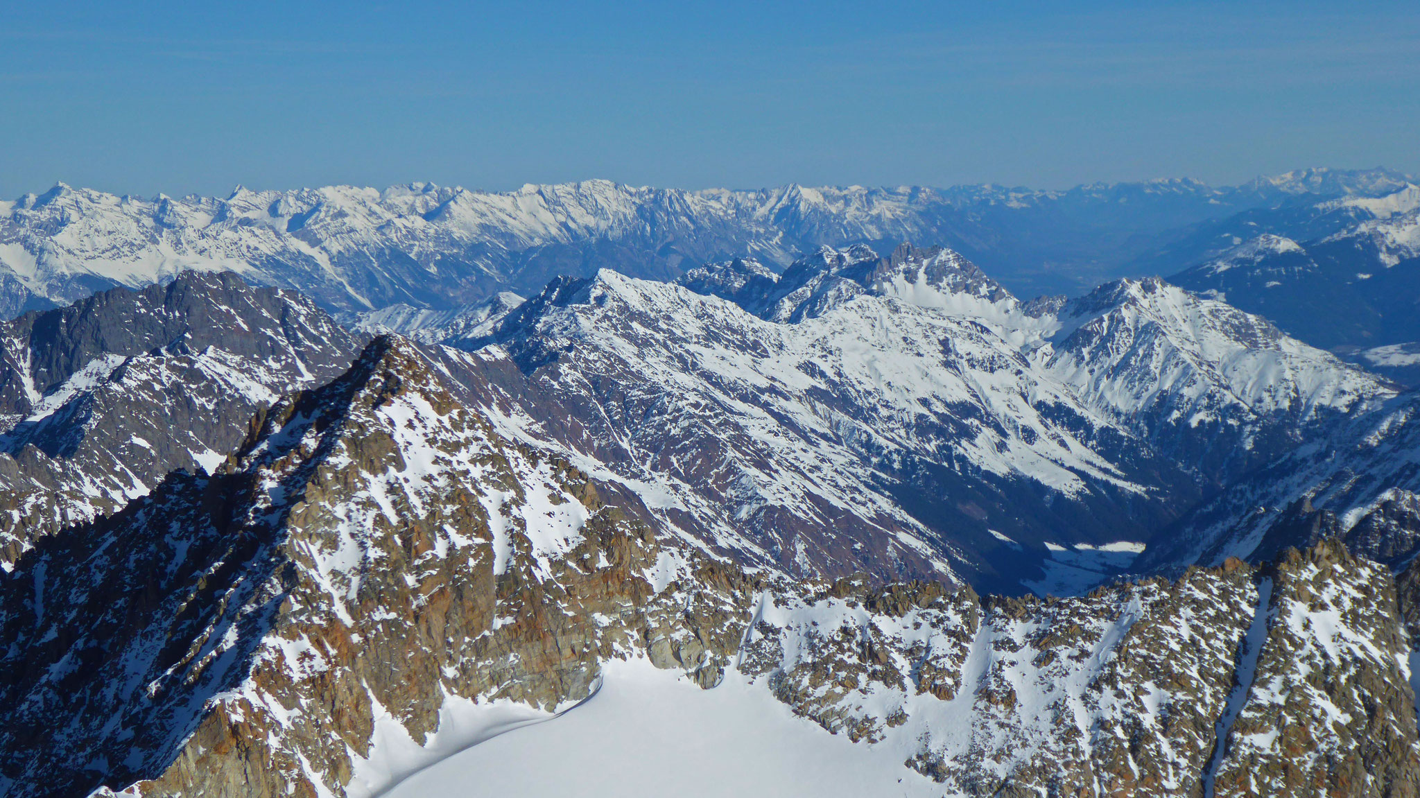 Über Schrandele, Villerspitzen, Schwarzhorn und Kalkkögel ins Karwendel