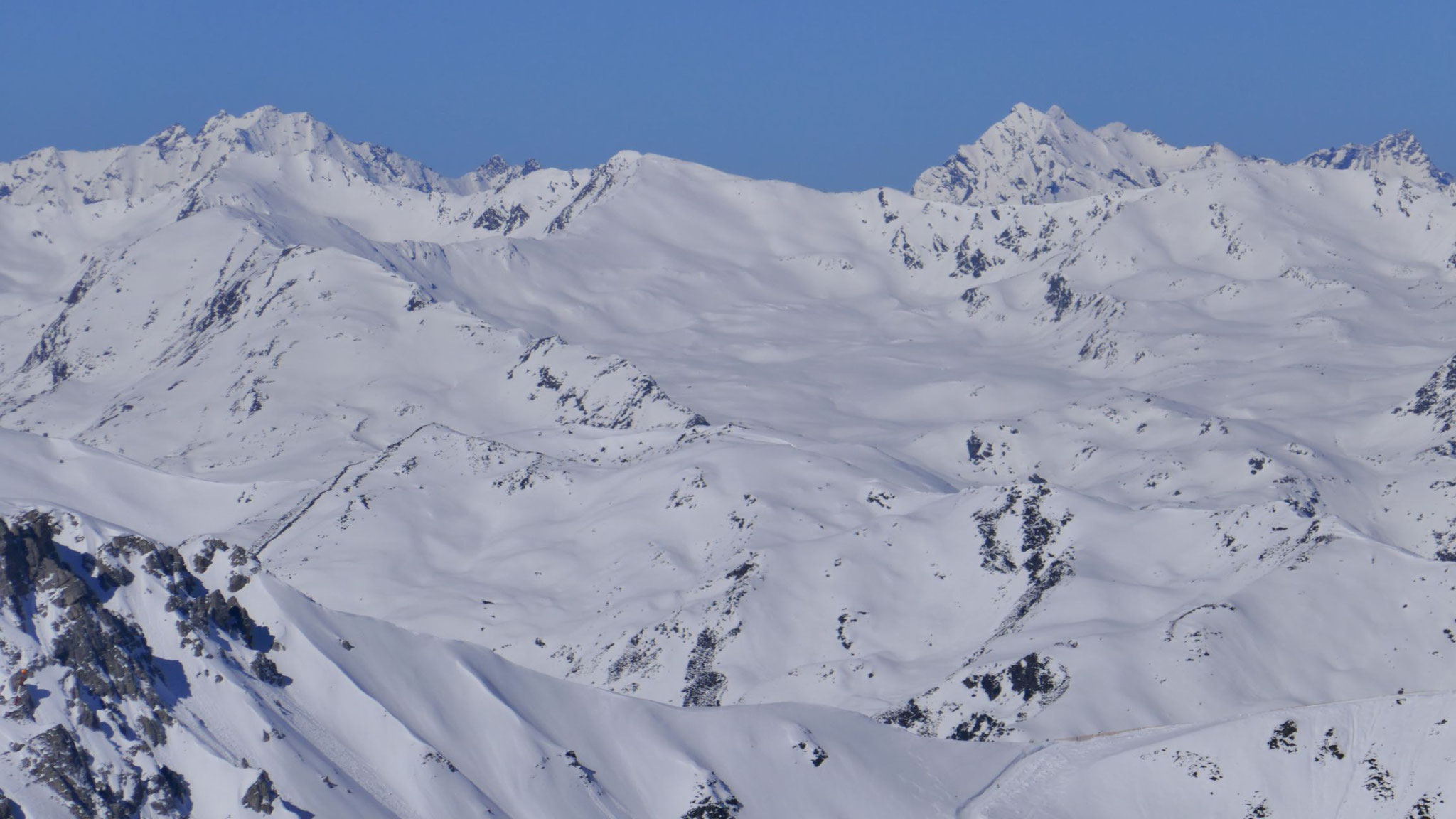 Im Westen die Sellrainer Berge rund um den Roten Kogel