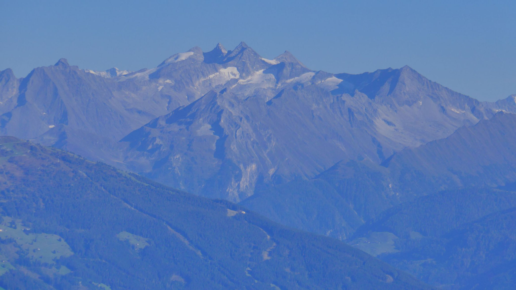 Zoom auf Gabler, Reichenspitze, Wildgerlosspitze und Kuchelmooskopf