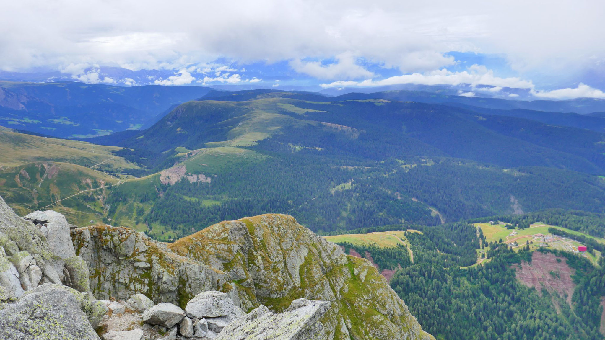 Hochfläche des Tschögglberg mit Kreuzjoch