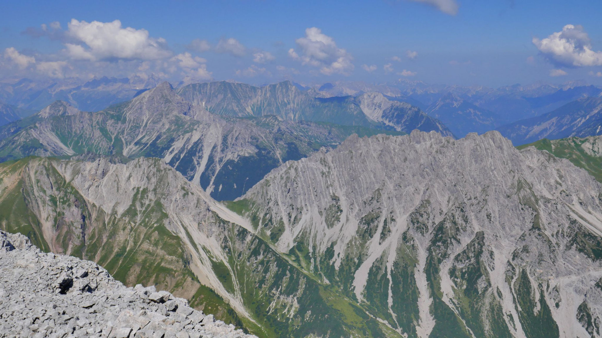 Nach Nordwesten zur Knittelkarspitze