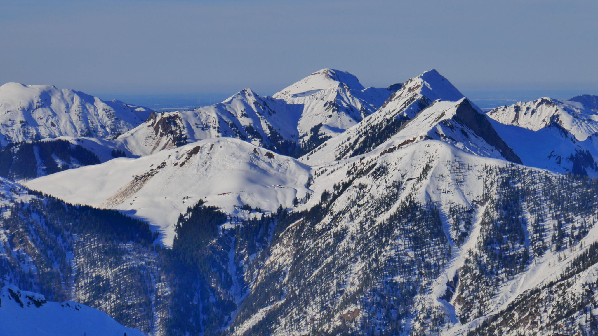 Zoom auf Schreckenspitze und Juifen