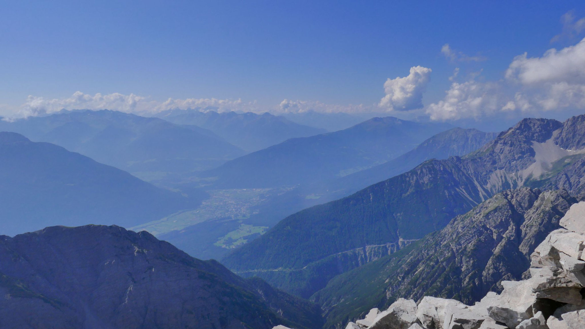 Über das Imster Becken Richtung Pitztal