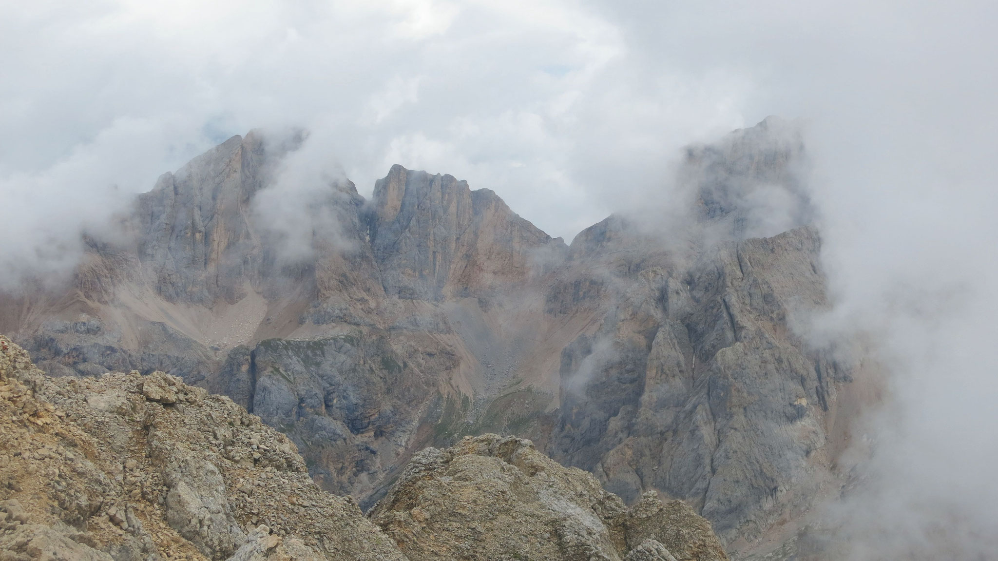 Vernel links, rechts Cima Ombretta Occidentale