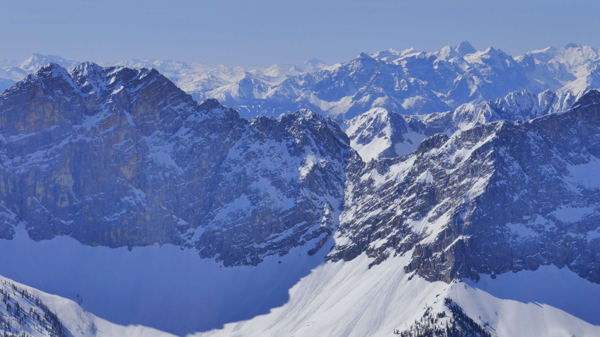 Praxmarerkarspitzen und der angeblich gangbare Übergang zwischen Jägerkarlspitzen und Hinterödkopf 