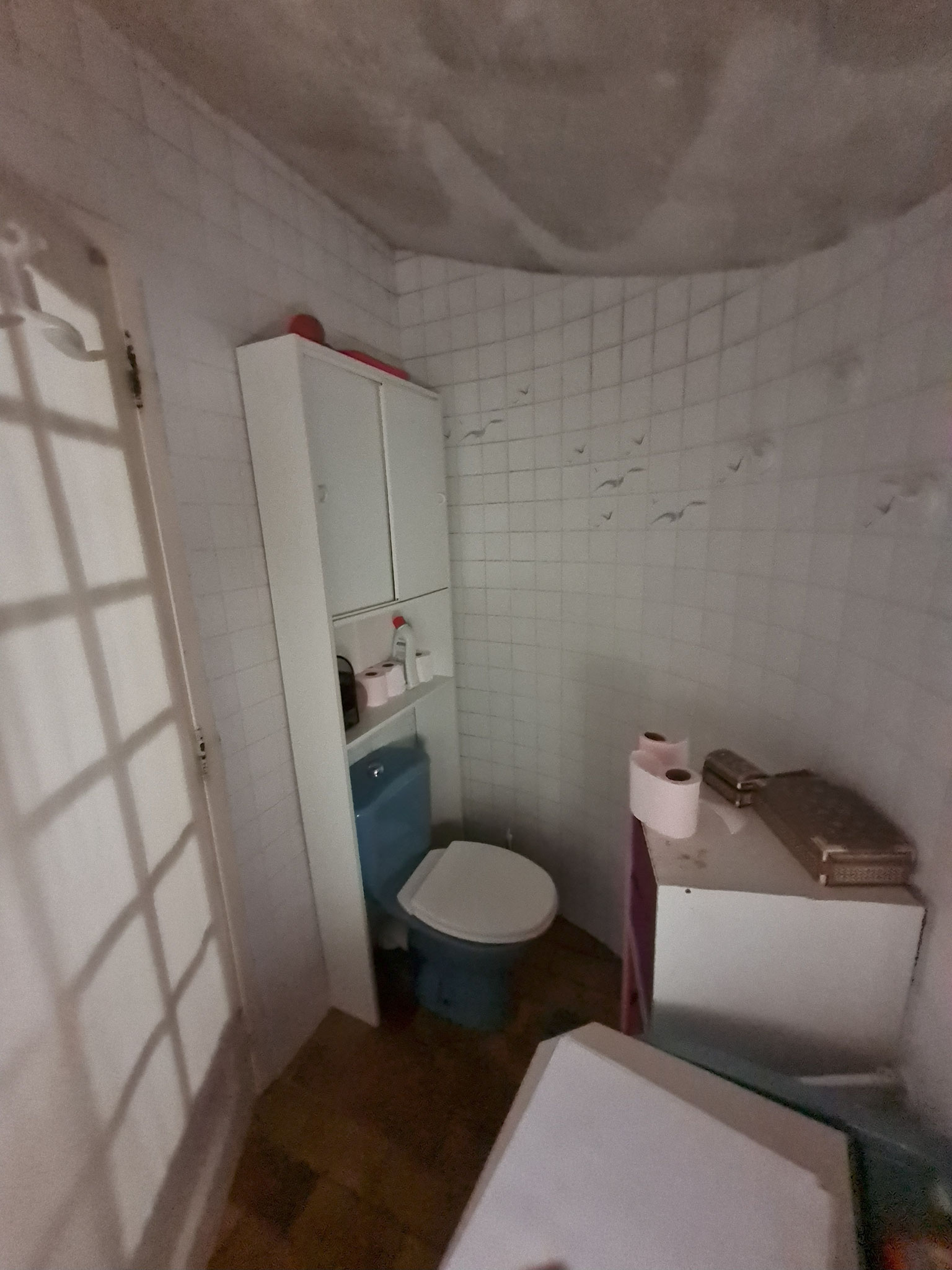 Salle de bain d'appoint AVANT