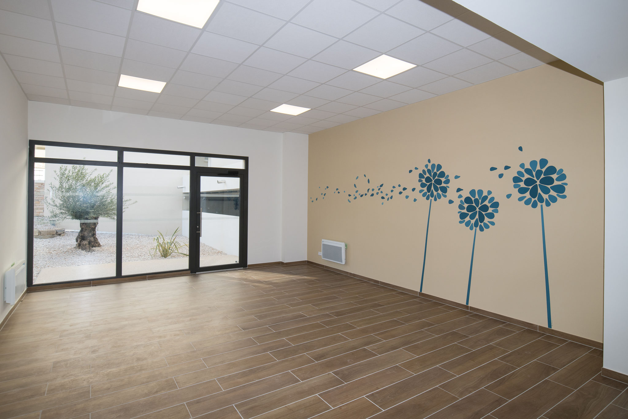 Salle de convivialité pour des personnes âgées