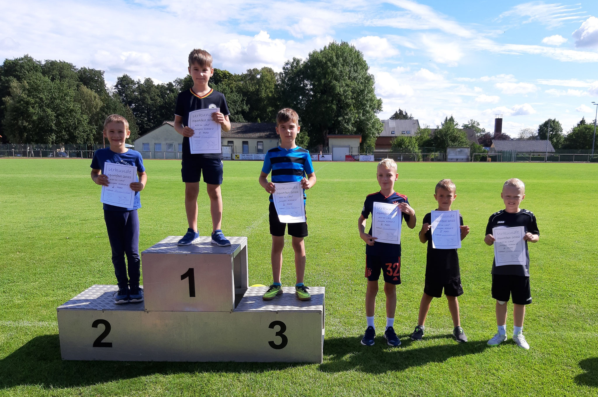 Sieger im 400m Lauf - Jungen Klasse 2