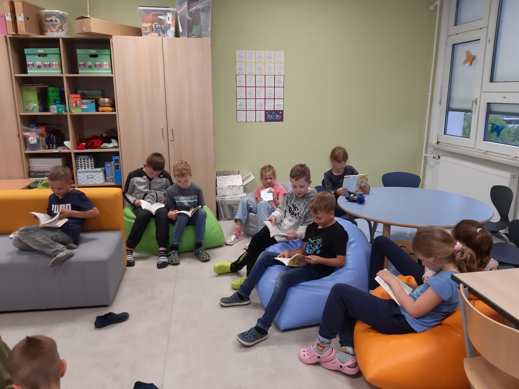 Im neuen Buch wird gleich gelesen 