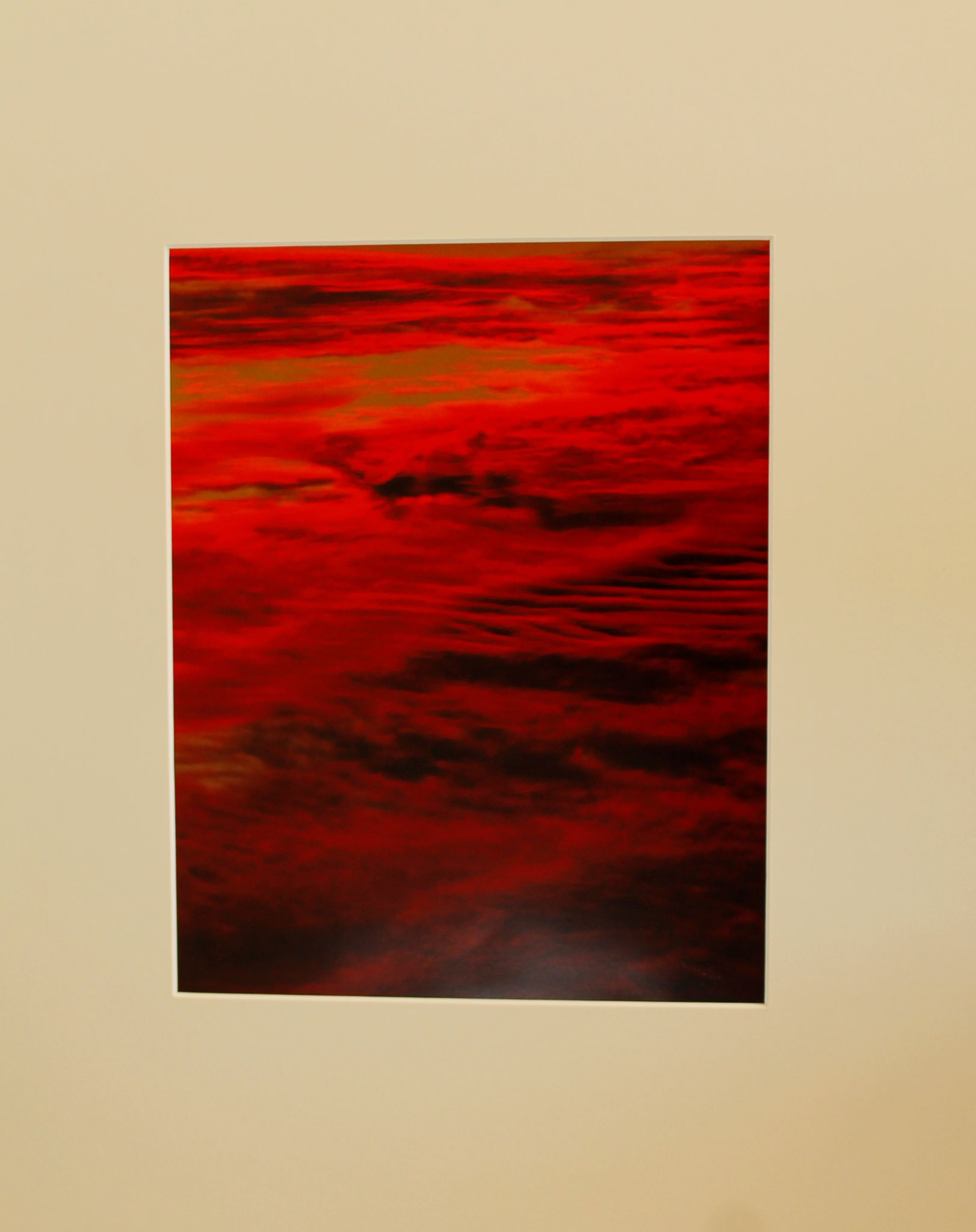 Clouds 1, Foto auf Fotopaier, 40x50 aussen, 24x30 innen, 2022