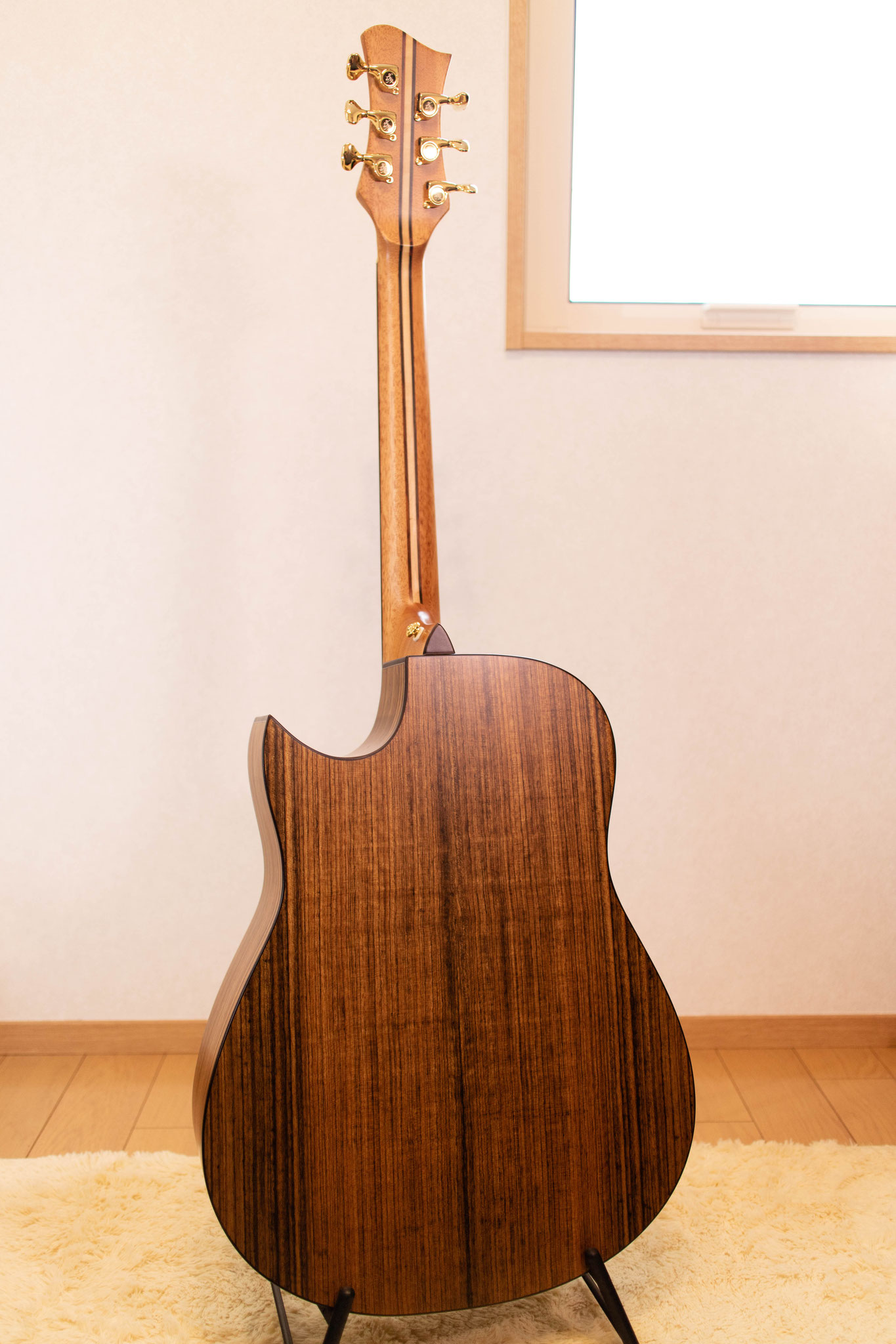YuGuitar Kazuki Takao Signature Model - 高尾和樹オフィシャル YuGuitar Kazuki Takao Signature Model - 高尾和樹オフィシャル