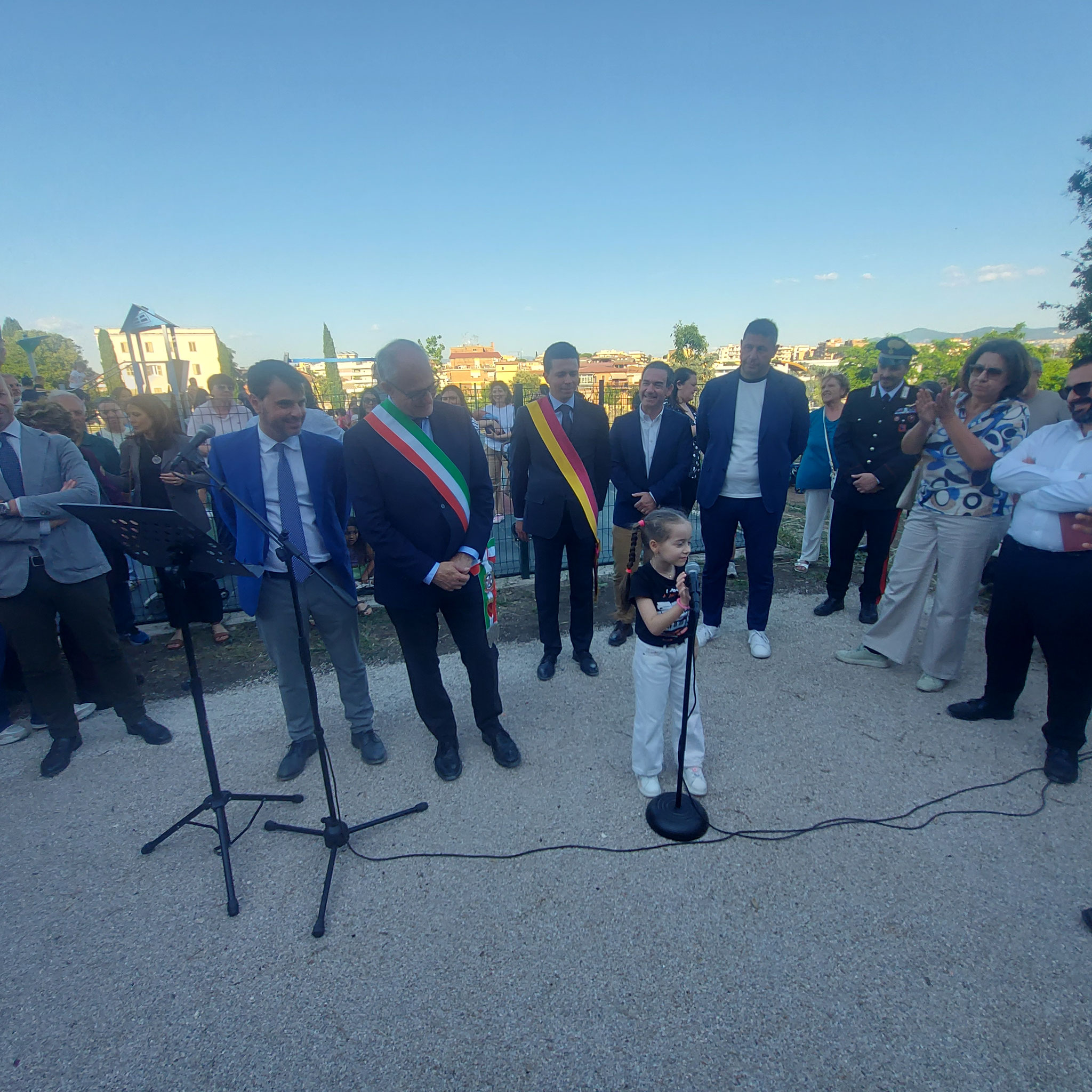 Suemy Feliziani si esibisce davanti al Sindaco di Roma Roberto Gualtieri e diverse istituzioni, tra cui il Presidente della Commissione Turismo, Moda e Relazioni Internazionali di Roma Capitale e Consigliere Metropolitano, Mariano Angelucci 