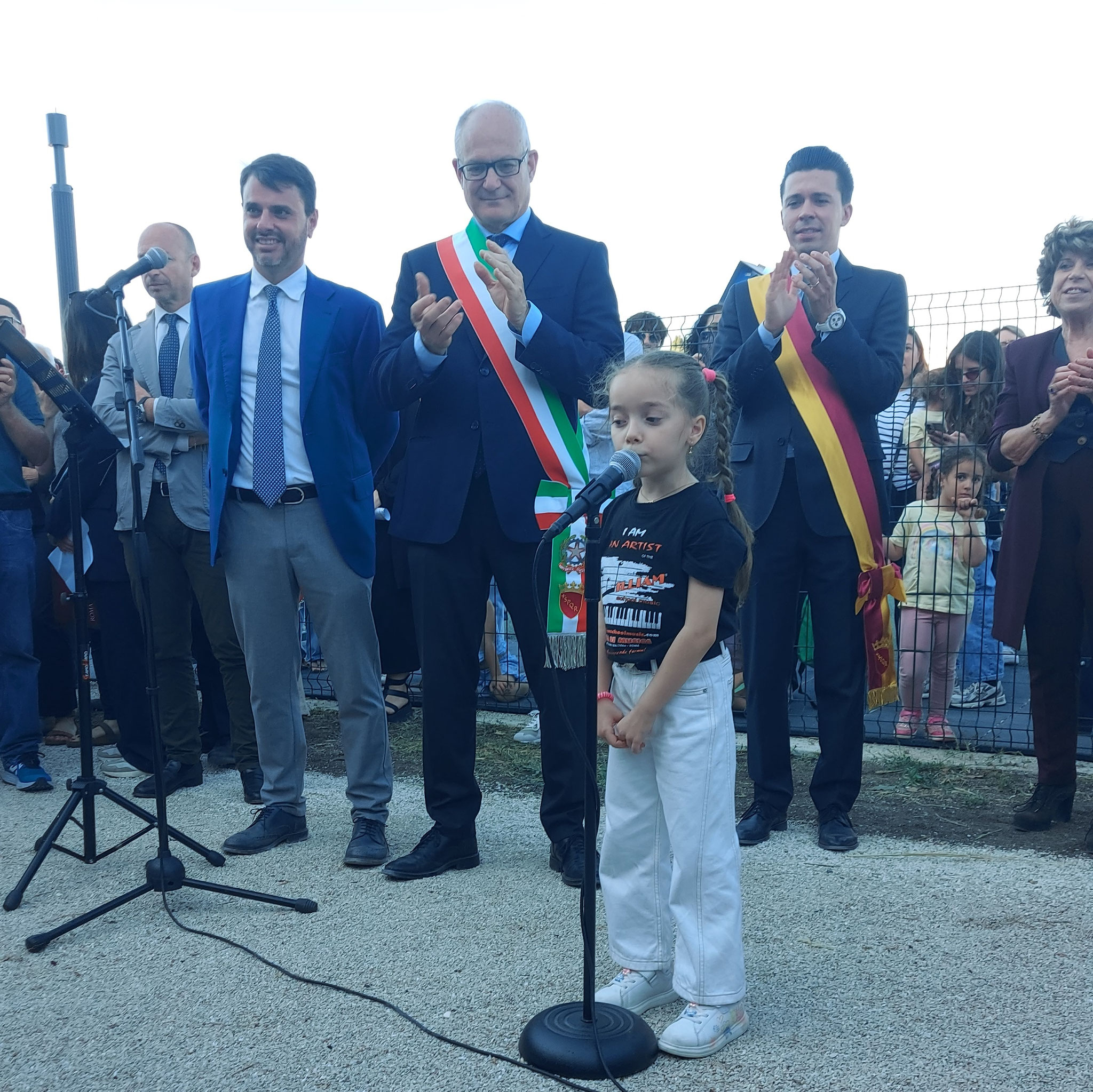Suemy Feliziani si esibisce davanti al Sindaco di Roma Roberto Gualtieri e diverse istituzioni, tra cui il Presidente della Commissione Turismo, Moda e Relazioni Internazionali di Roma Capitale e Consigliere Metropolitano, Mariano Angelucci