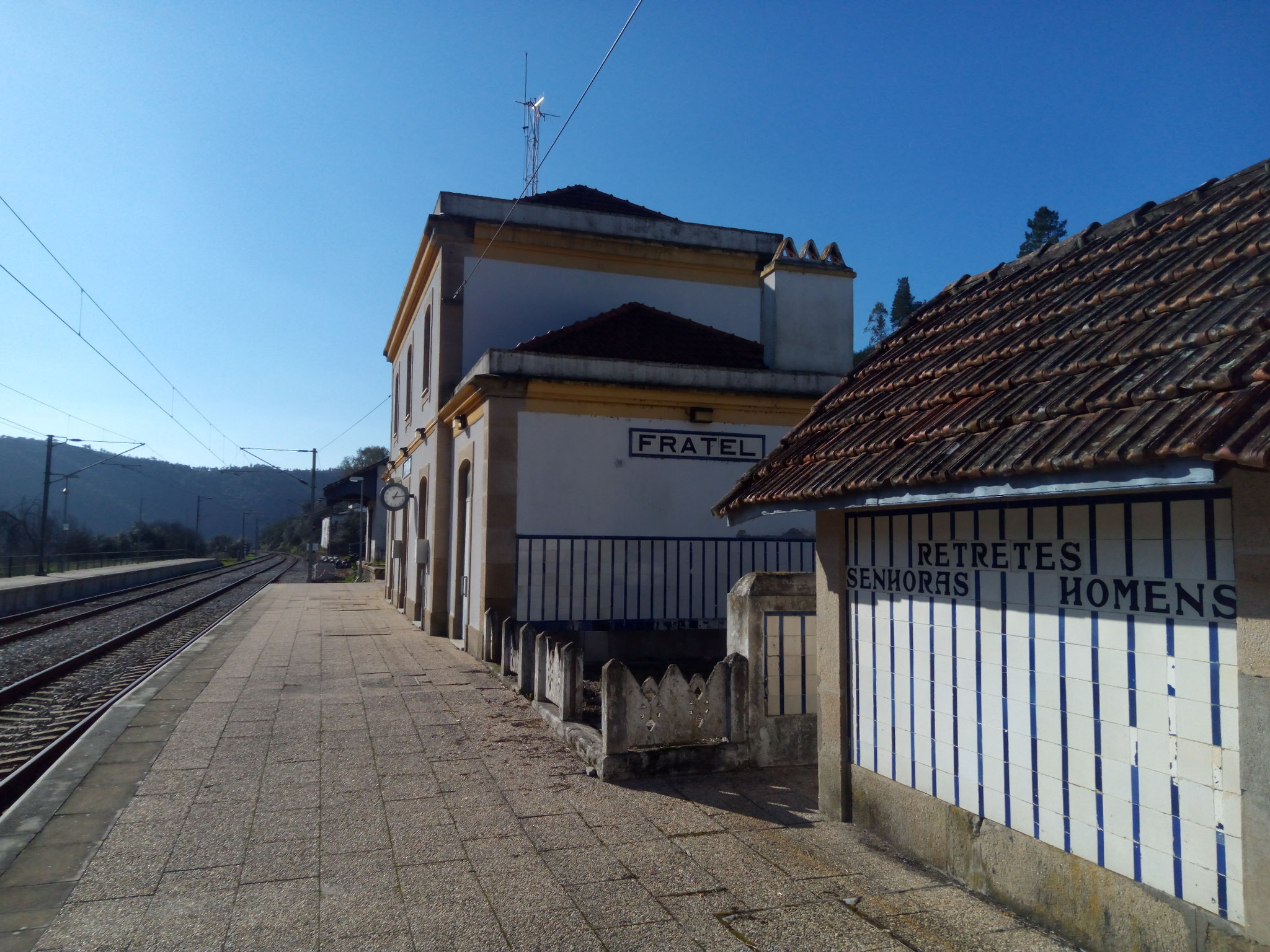 Estacao de comboio Fratel