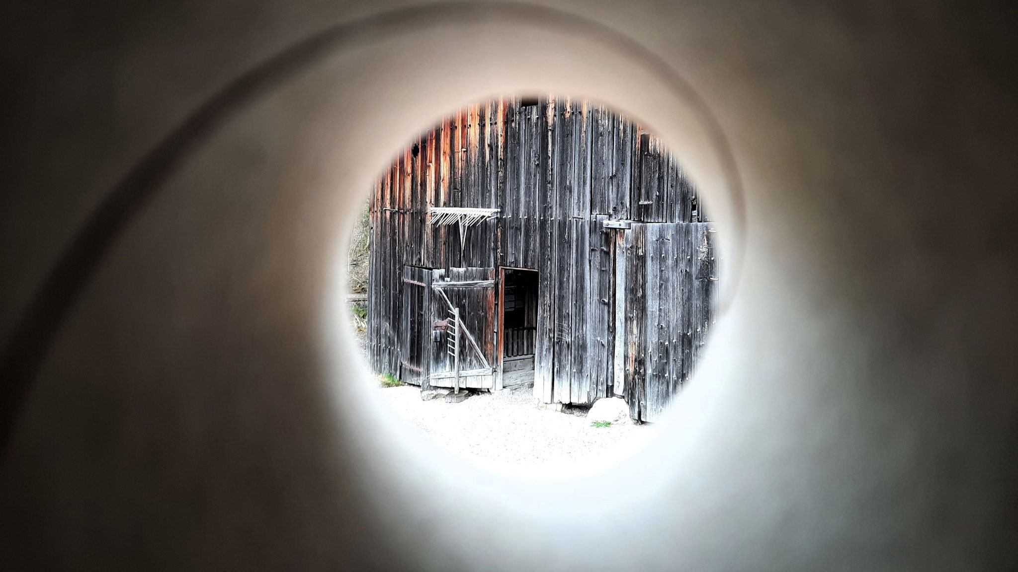 Zoom auf die ersten Gebäude im Museum ©Salzburger Freilichtmuseum