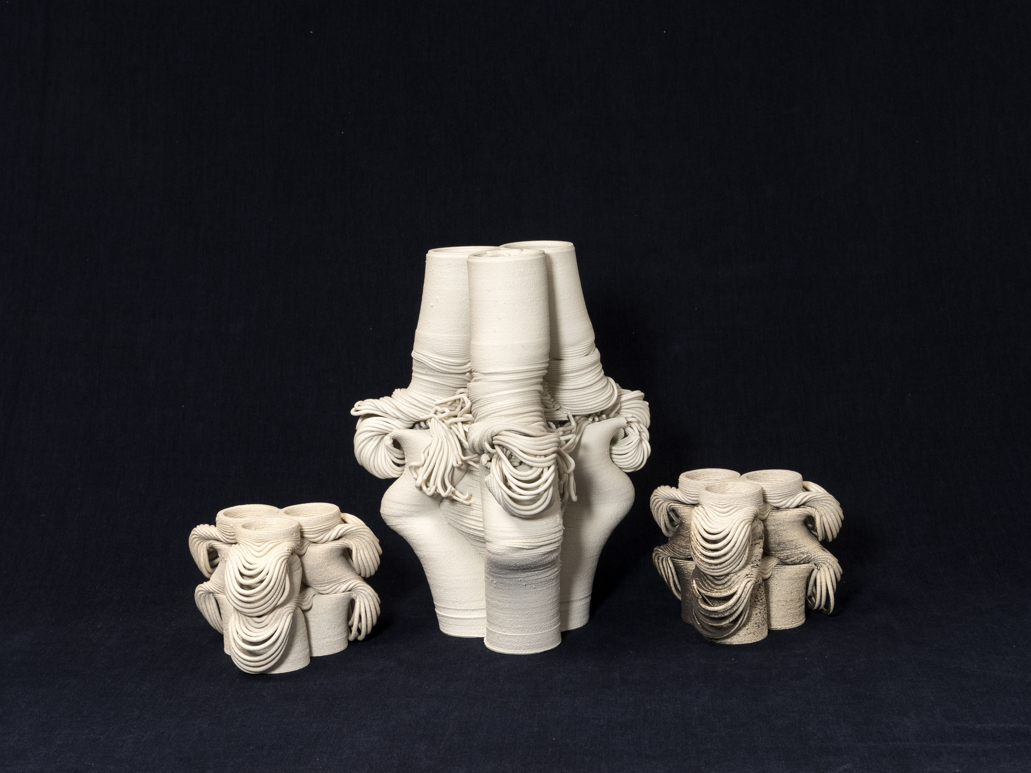 "Falbala" - 2020 Porcelaine et grès bruts - Impressions céramiques 3D 