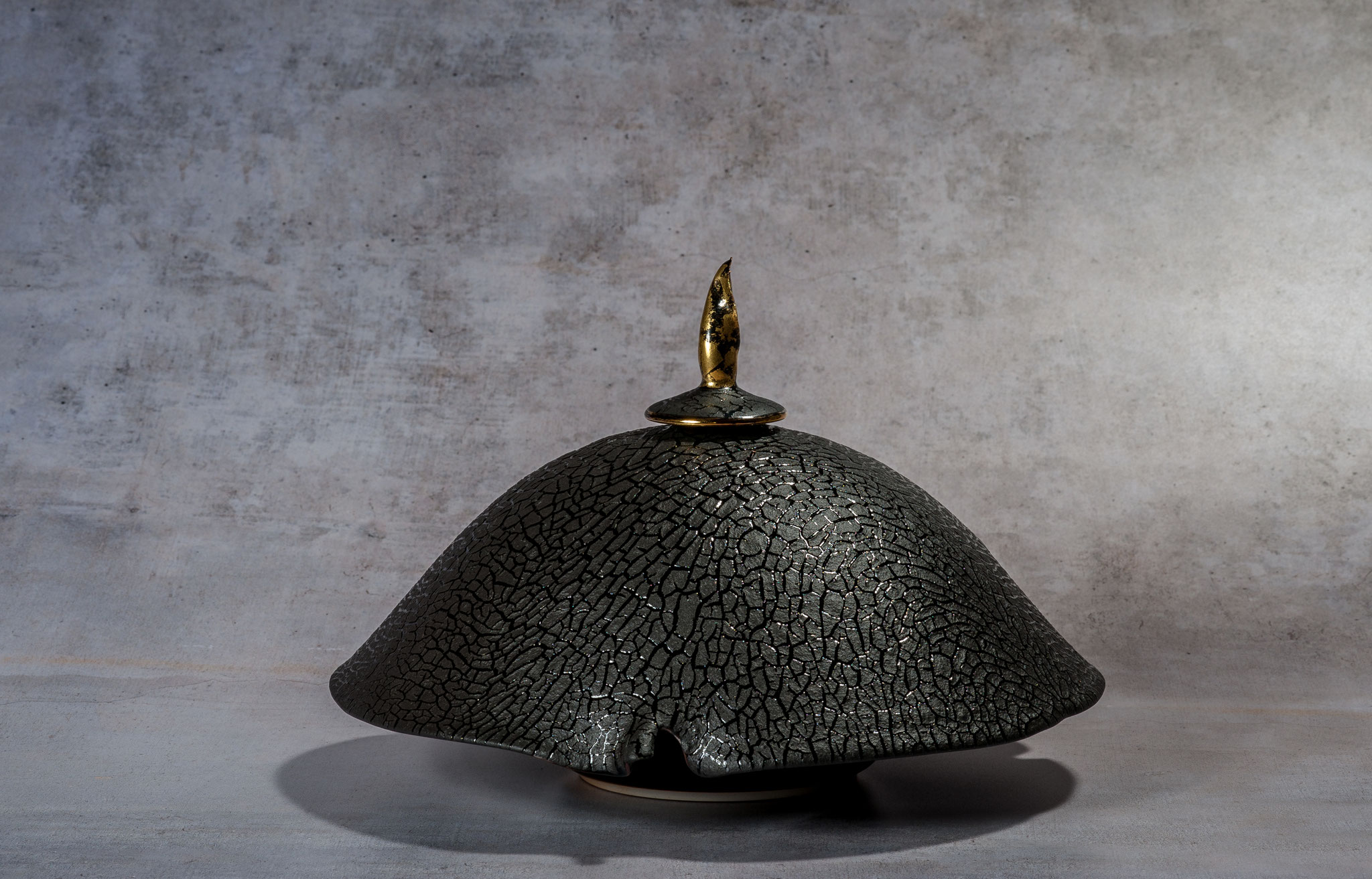 Urne flottante, porcelaine à émaux superposés, cuisson rapide au gaz - diam. 27 cm