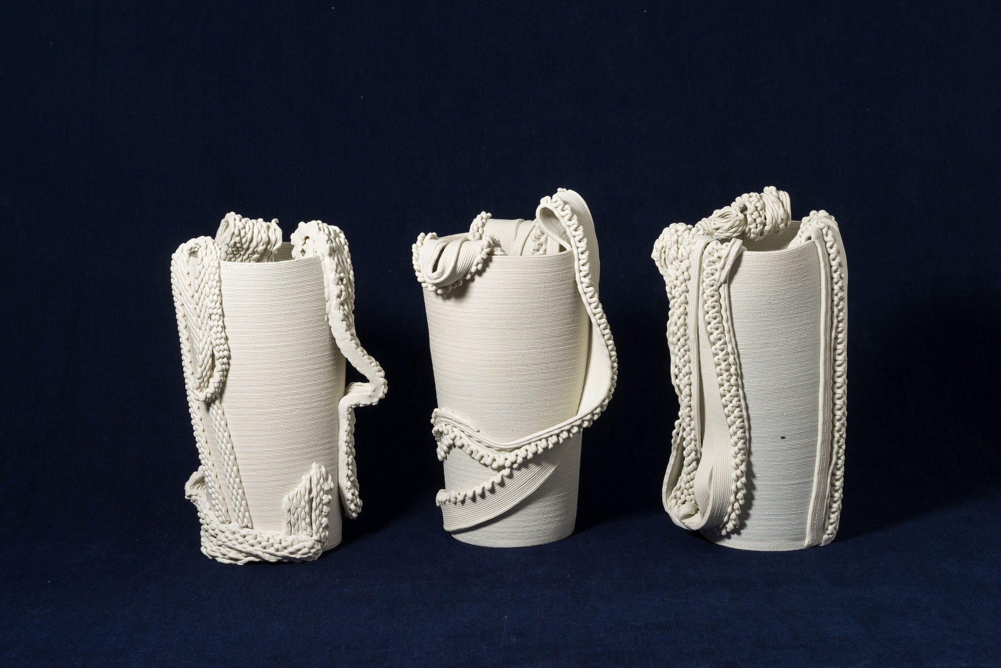"Hybridis" - 2023 Porcelaine brute - Impressions céramiques 3D et modelage 
