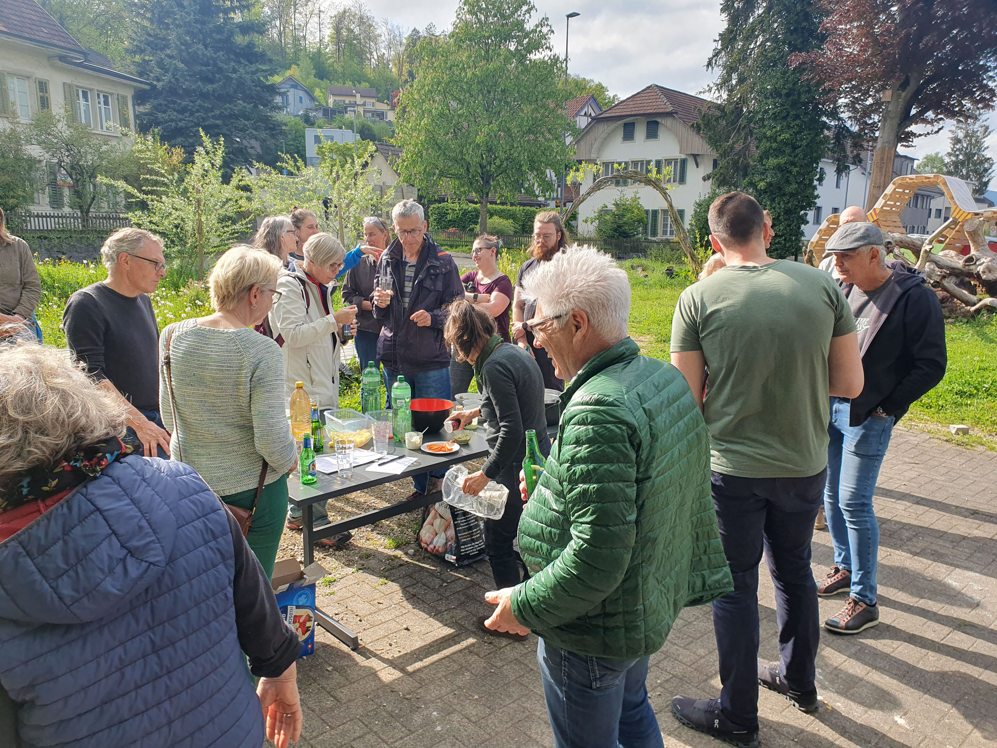 Apéro auf dem Gilgenplatz