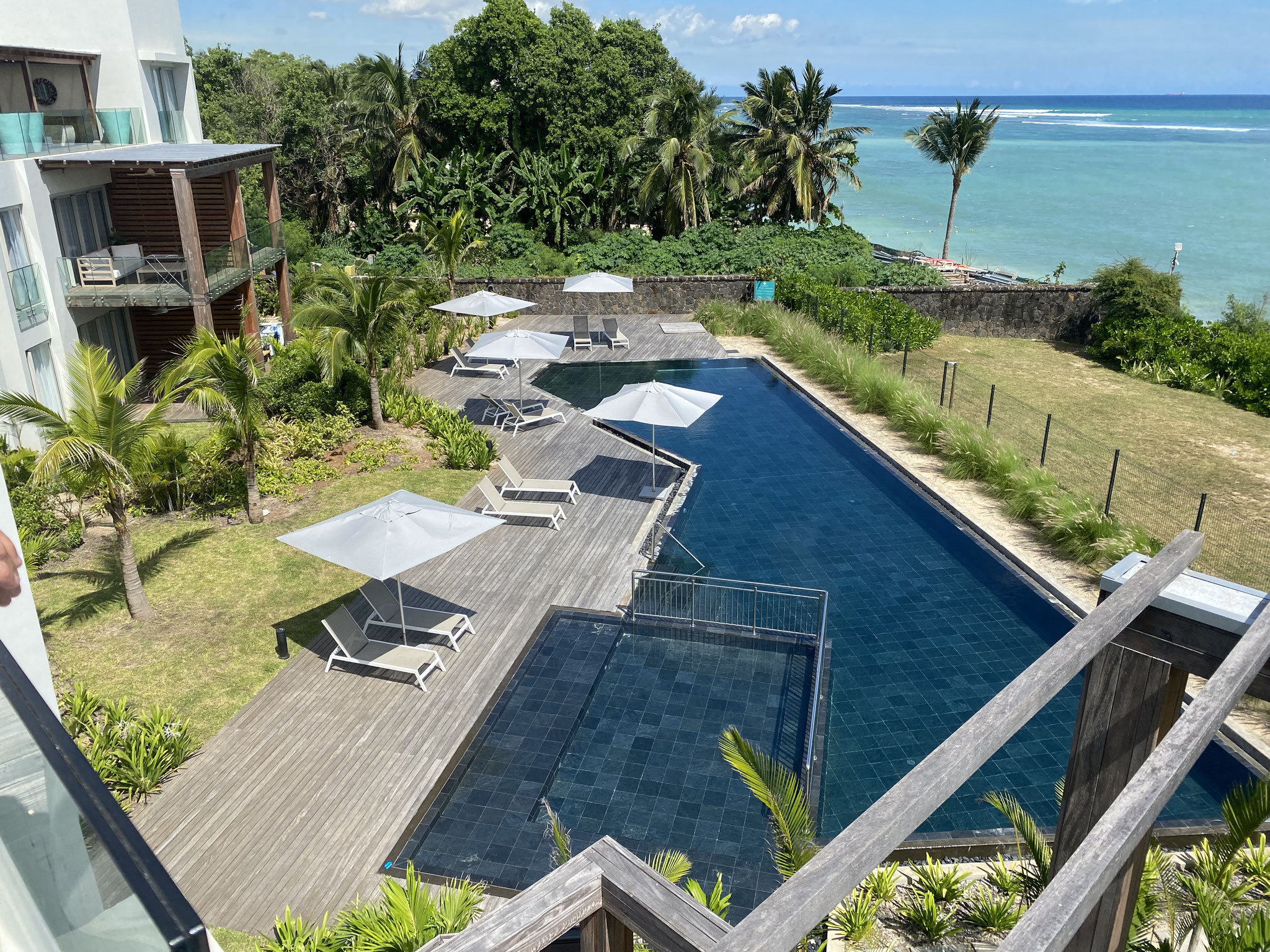 revente Ocean POINT appartement penthouse 2 chambres pointe aux piments Grand Baie Ile Maurice par jinvesty votre agence immobilière