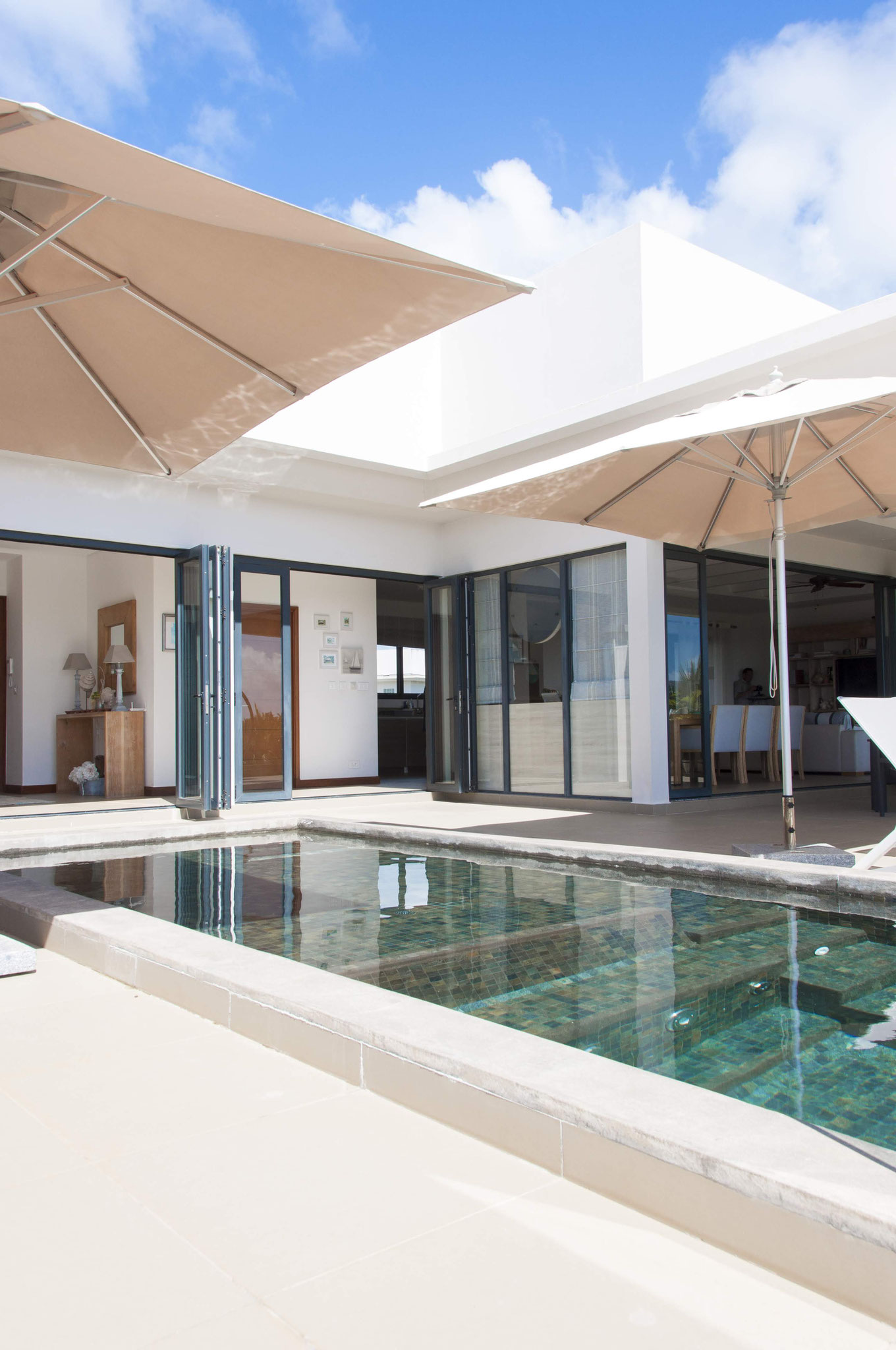 EXCEPTIONNEL IMMOBILIER EN REVENTE PENTHOUSE VUE MER EN IRS A L'ILE MAURICE par JINVESTY