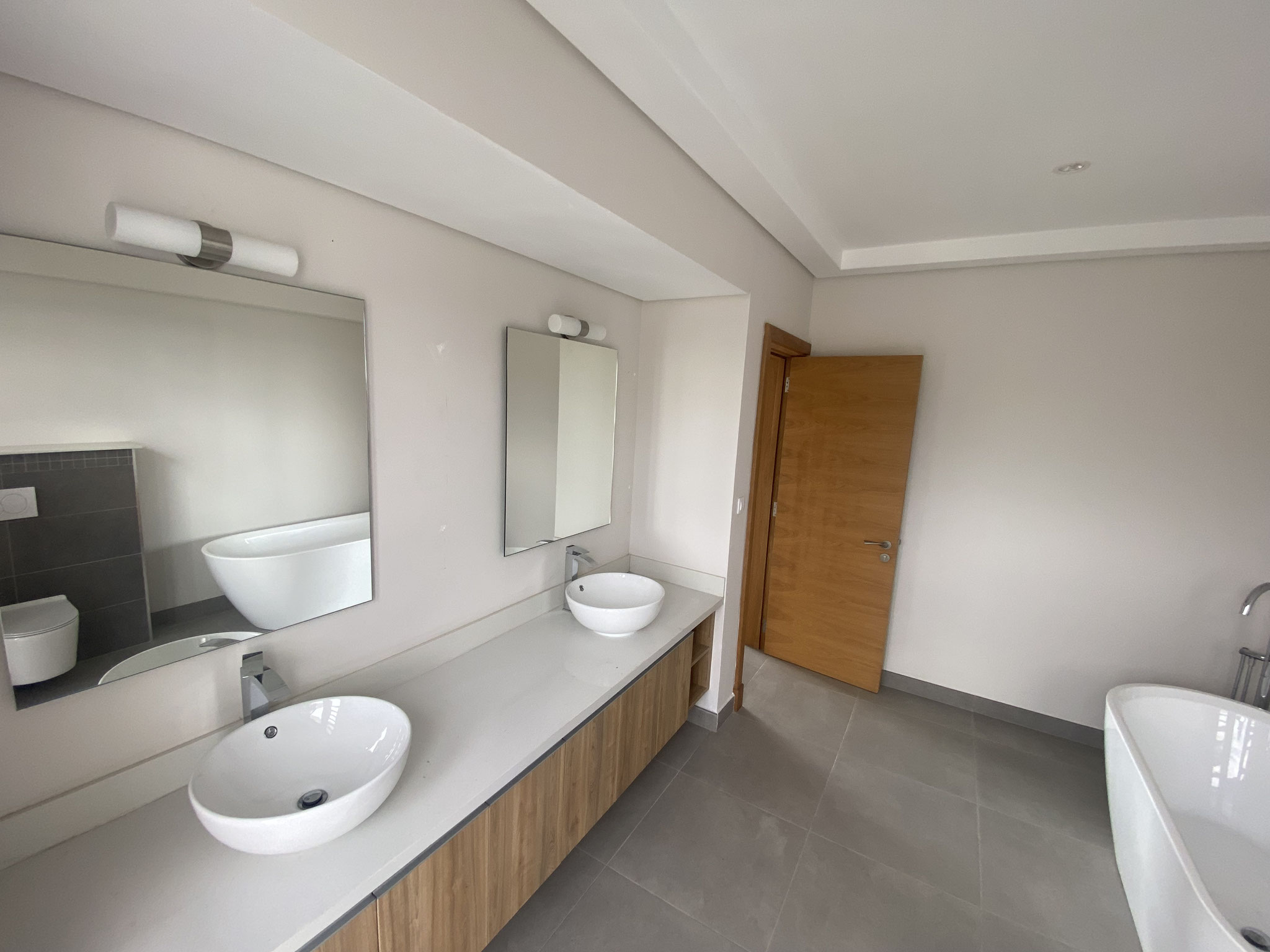 nouvelle résidence SAMUDRA d'appartements et penthouses livrés Ground +2 R+2 à TROU AUX BICHES plage à pied nord Île Maurice par JINVESTY ILE MAURICE