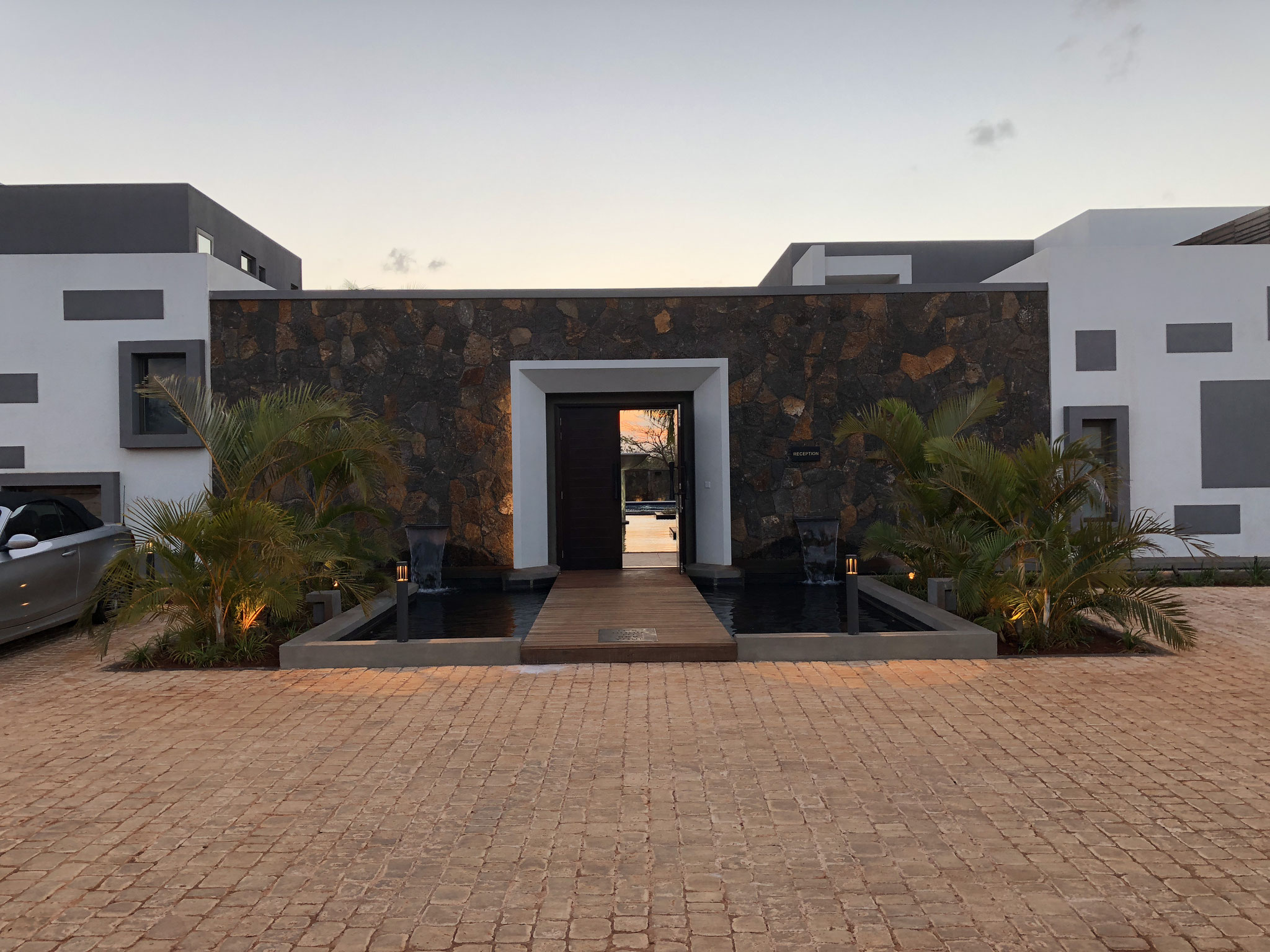 ILE MAURICE : REVENTE JINVESTY RES ROYAL PARK VILLA 3 CHAMBRES ILE MAURICE ACHEVEE et LIVREE, MEUBLEE 2017 et 2018, PERMIS de RESIDENCE,  DEFISCALISATION