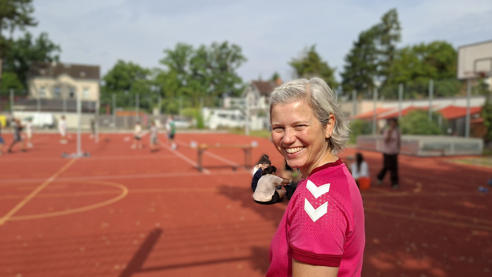 Bestens gelaunt: Organisatorin Frau Hehn