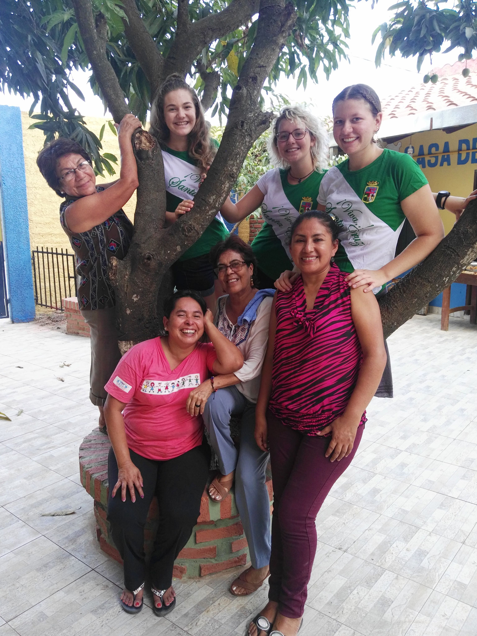 Das Equipo, das Team: Köchin Rita, Professorin Melania, Leiterin Leonor und Sozialarbeiterin Christina
