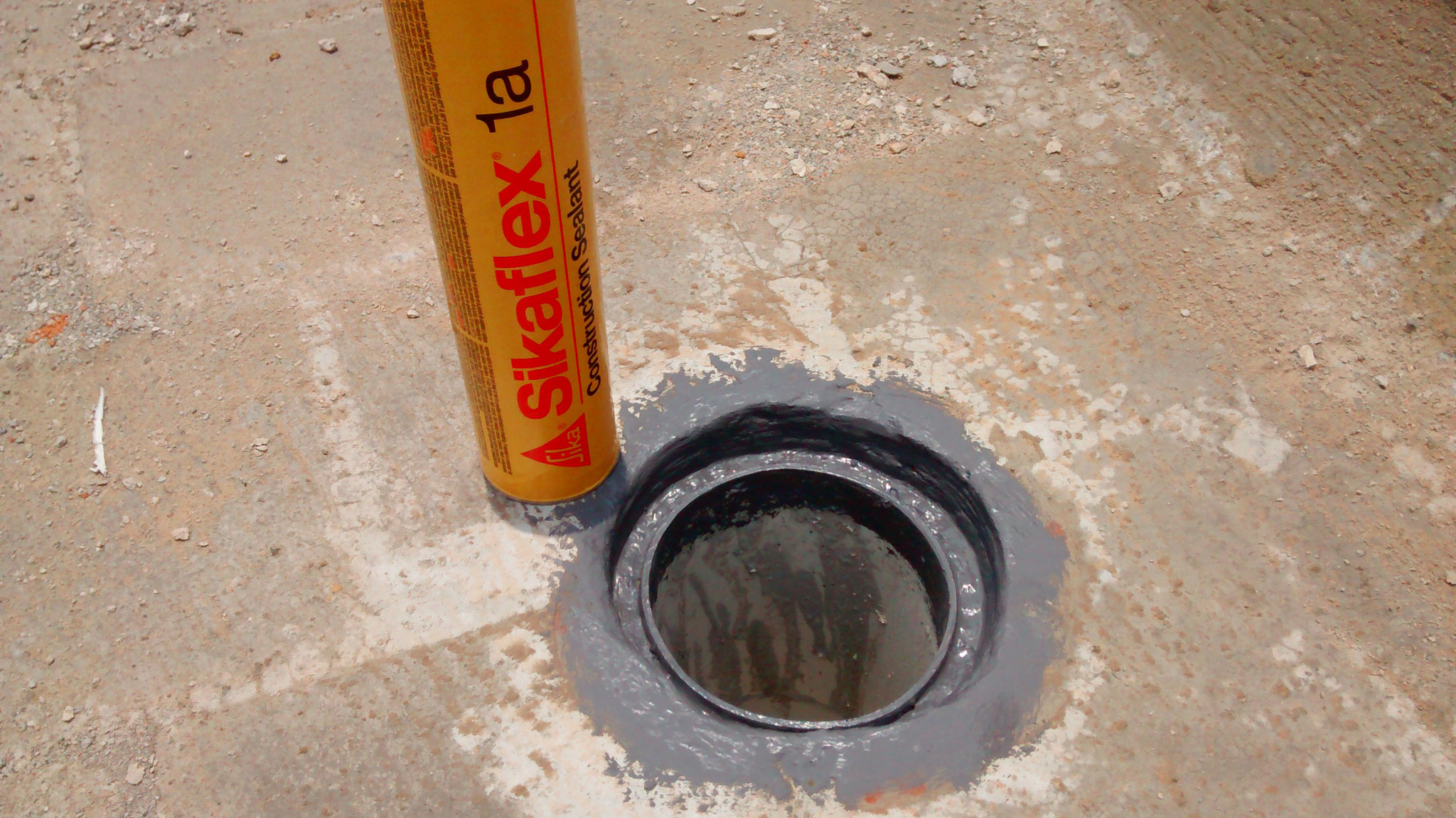 Sellado con Sikaflex 1A