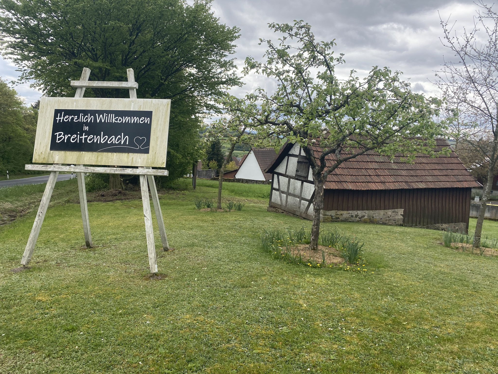 6 Dorfeingang aus Wallroth