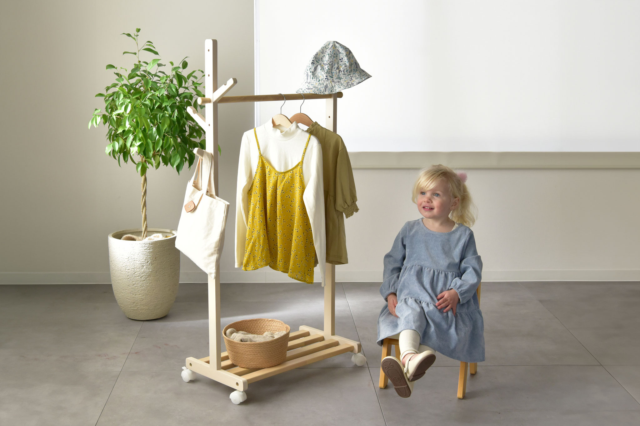ハンガーラック - 子ども用家具Kidzoo(キッズー)シリーズの公式 ハンガーラック - 子ども用家具Kidzoo(キッズー)シリーズの公式