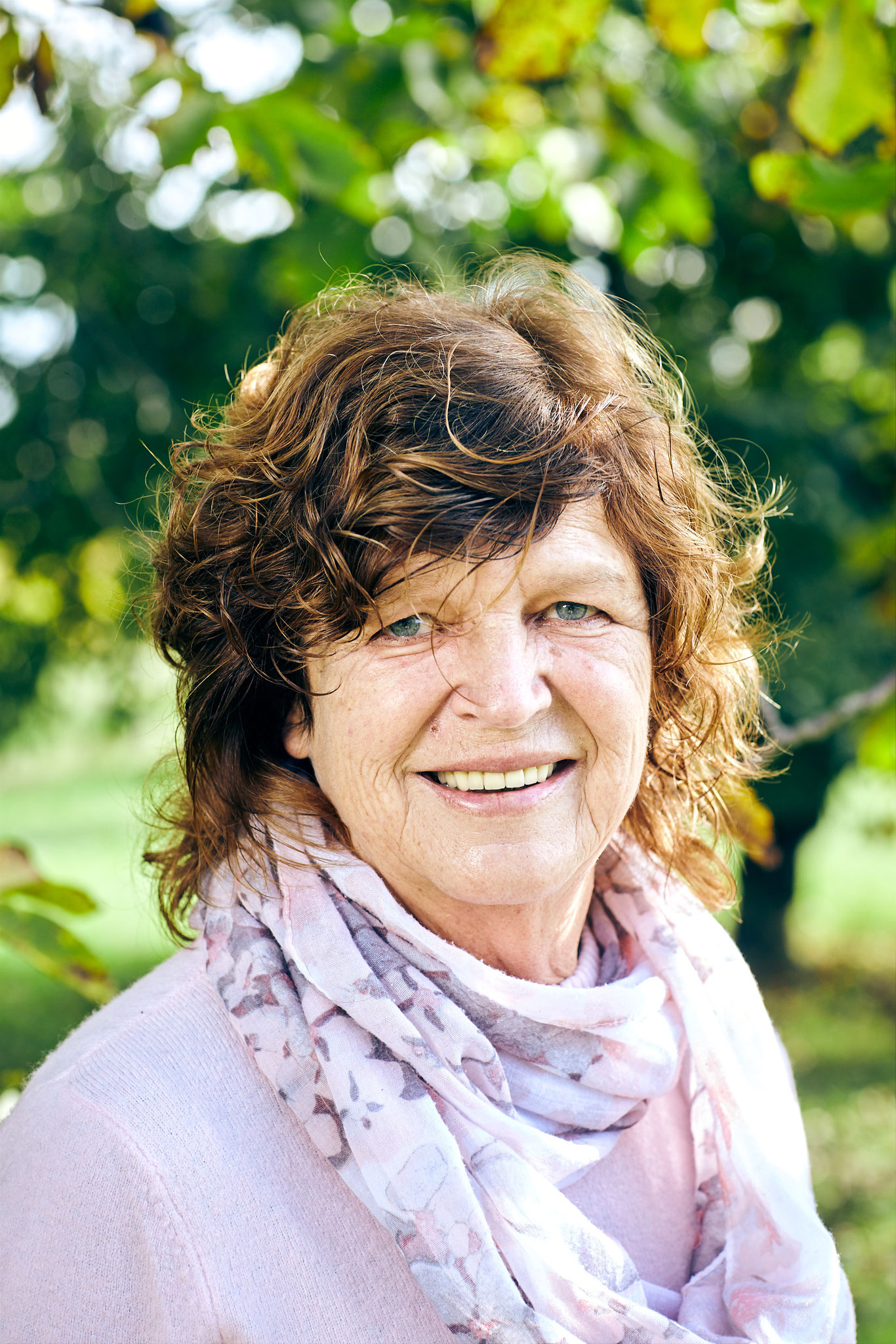 Erna Platzer - die gute Seele rund um unseren Hof - hält Leib und Seelen als ausgezeichnete Köchin beieinander verantwortlich für unseren blumigen Schmuck