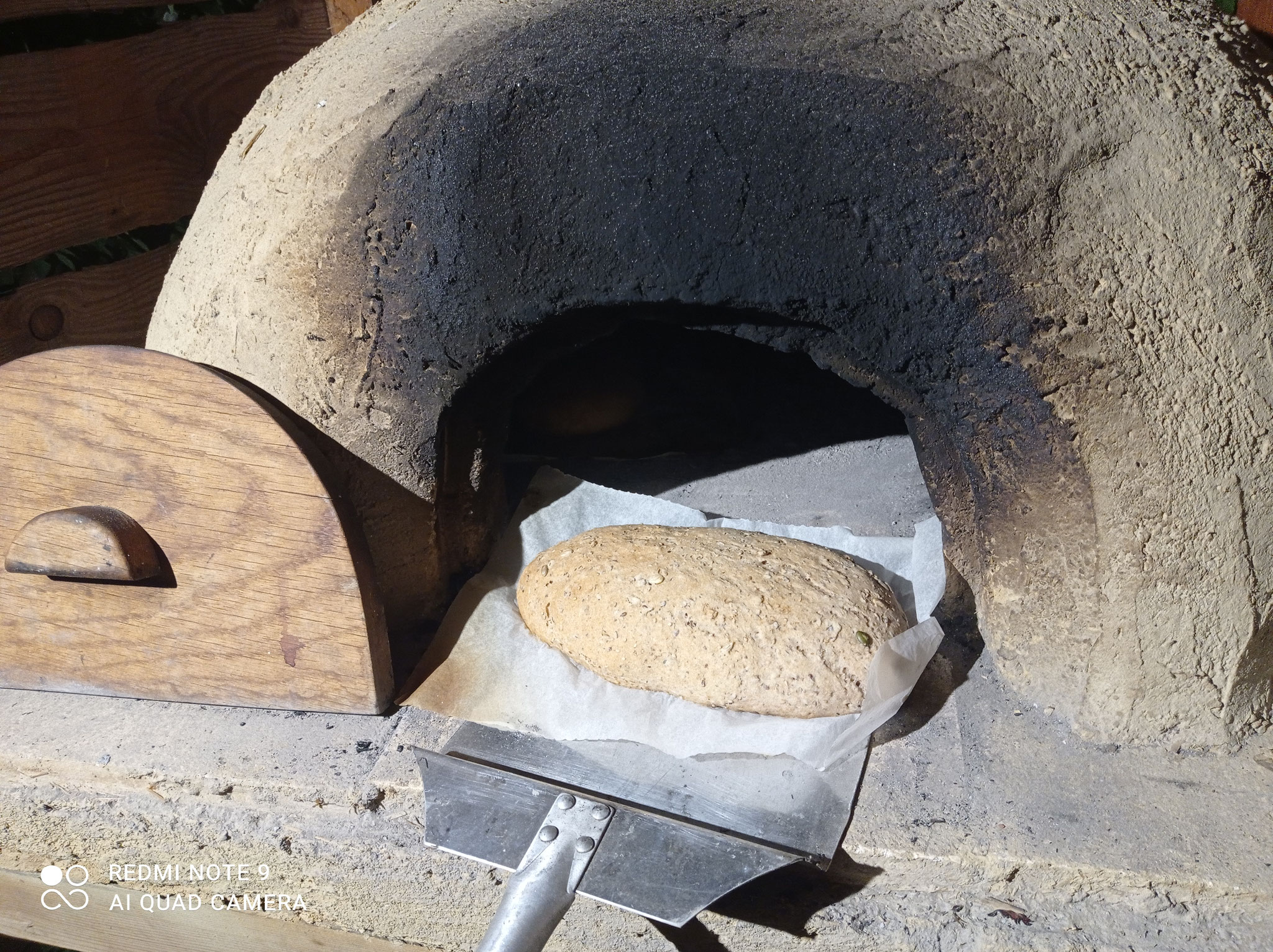 Pain au four à bois