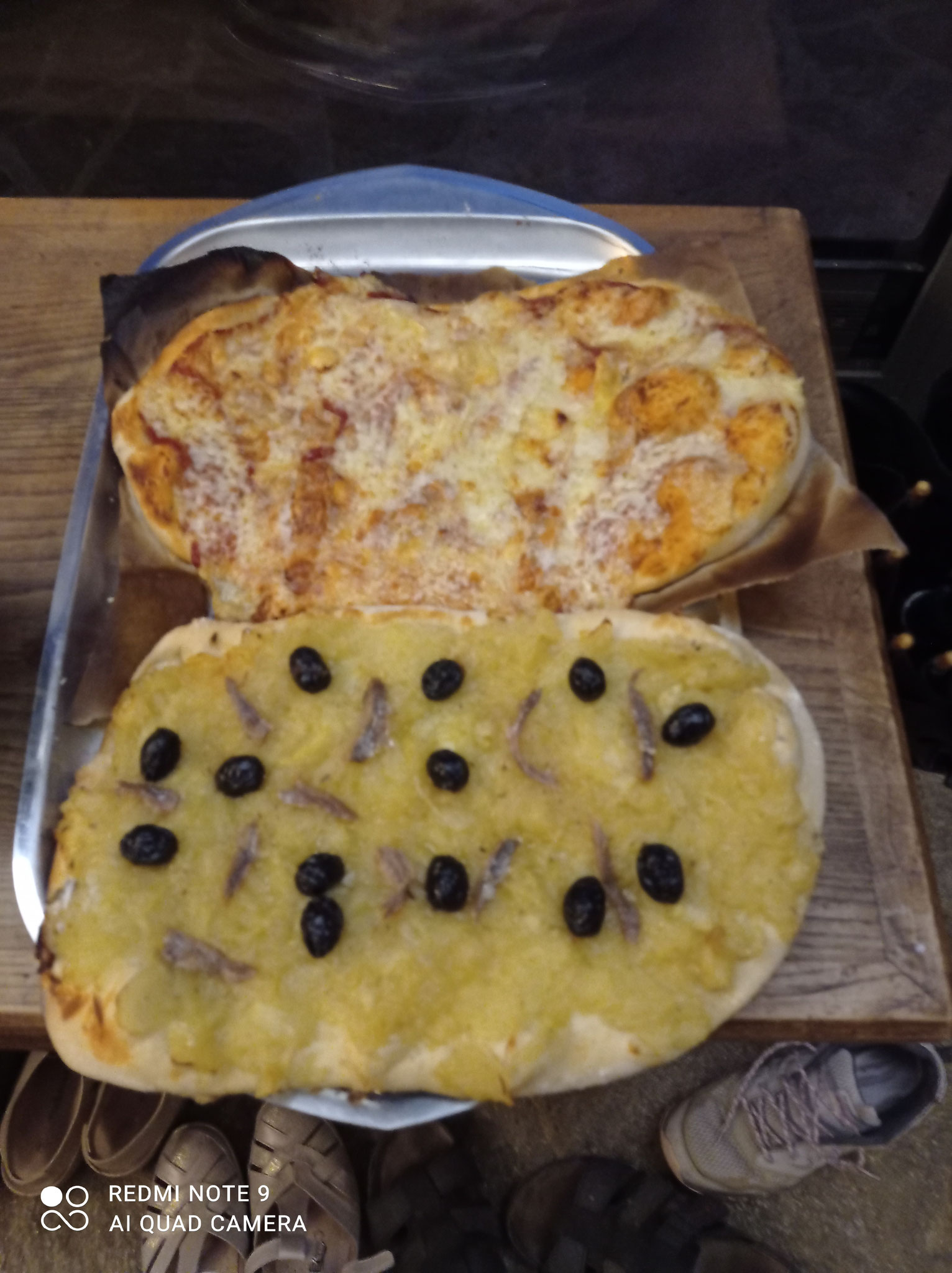 Pissaladiere et pizza au four à bois